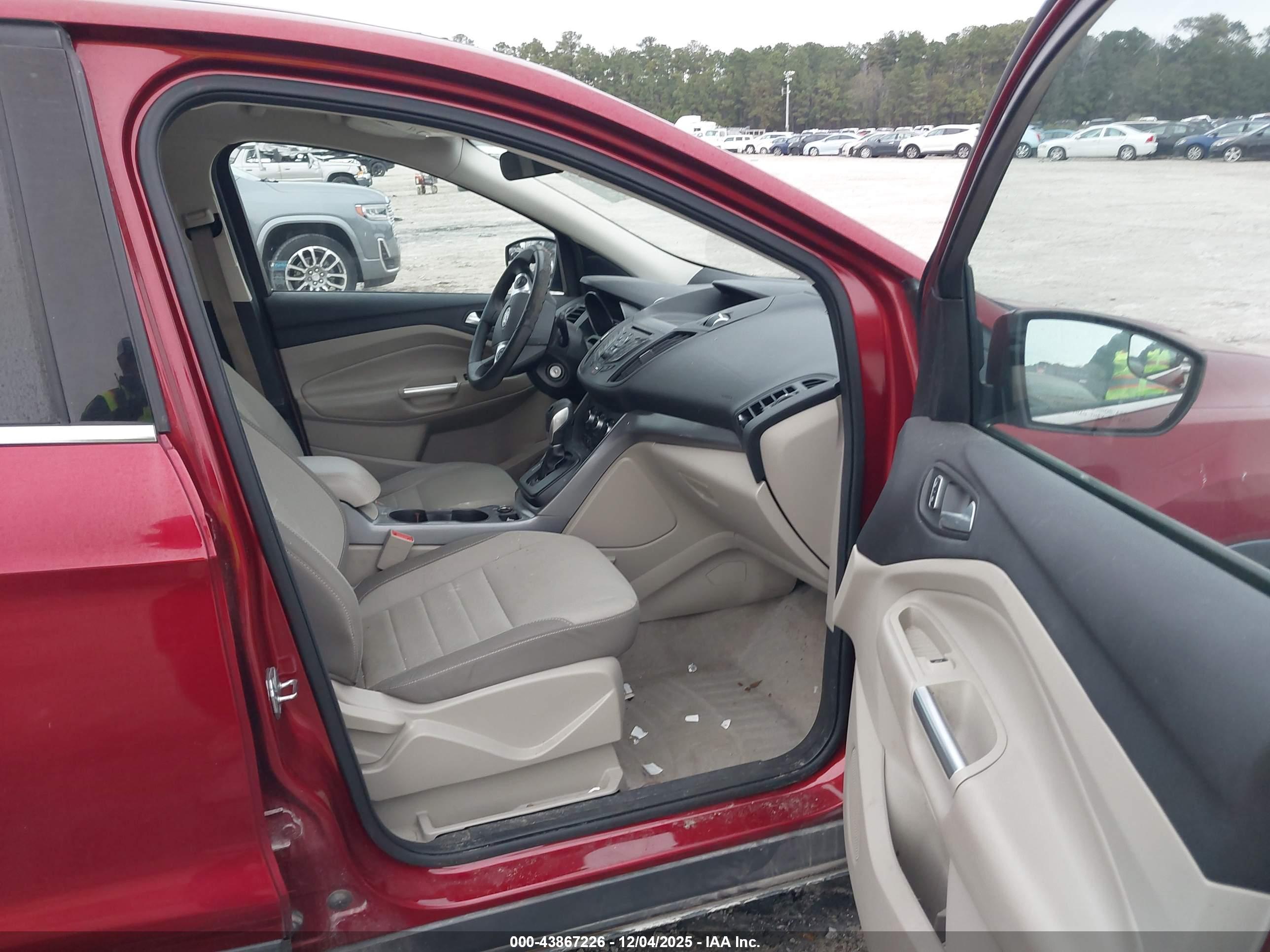 FORD ESCAPE image 5