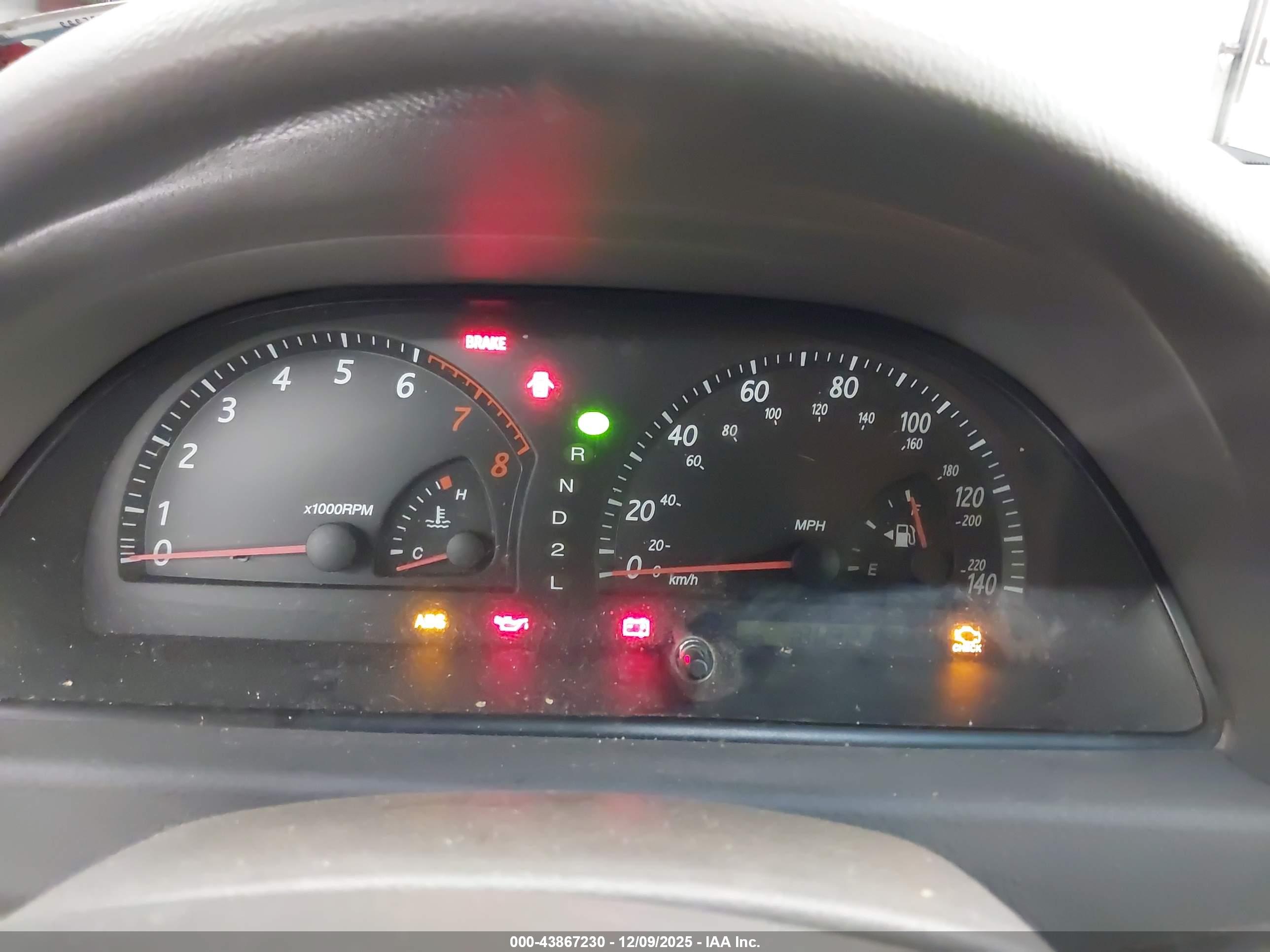 TOYOTA CAMRY image 7