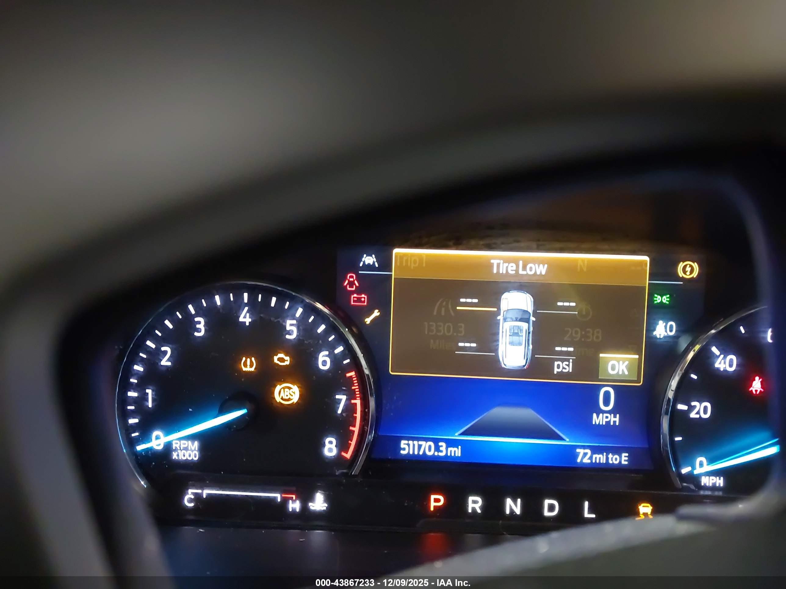 FORD EXPLORER image 7