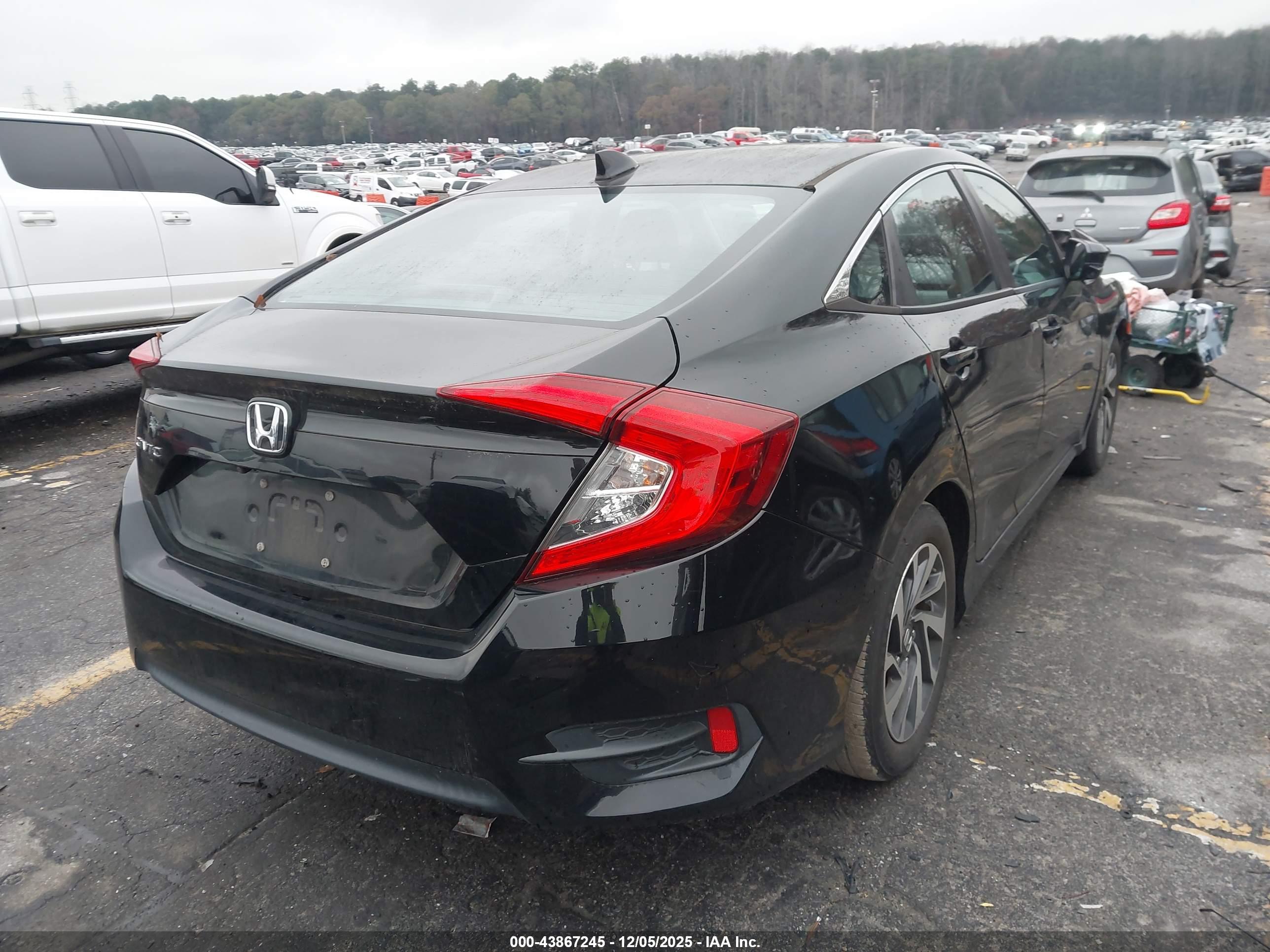 HONDA CIVIC image 4