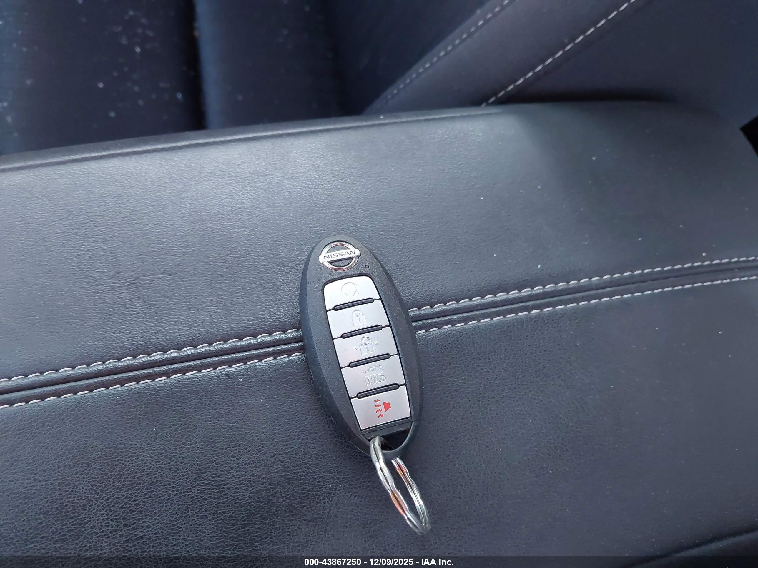 NISSAN ALTIMA image 11