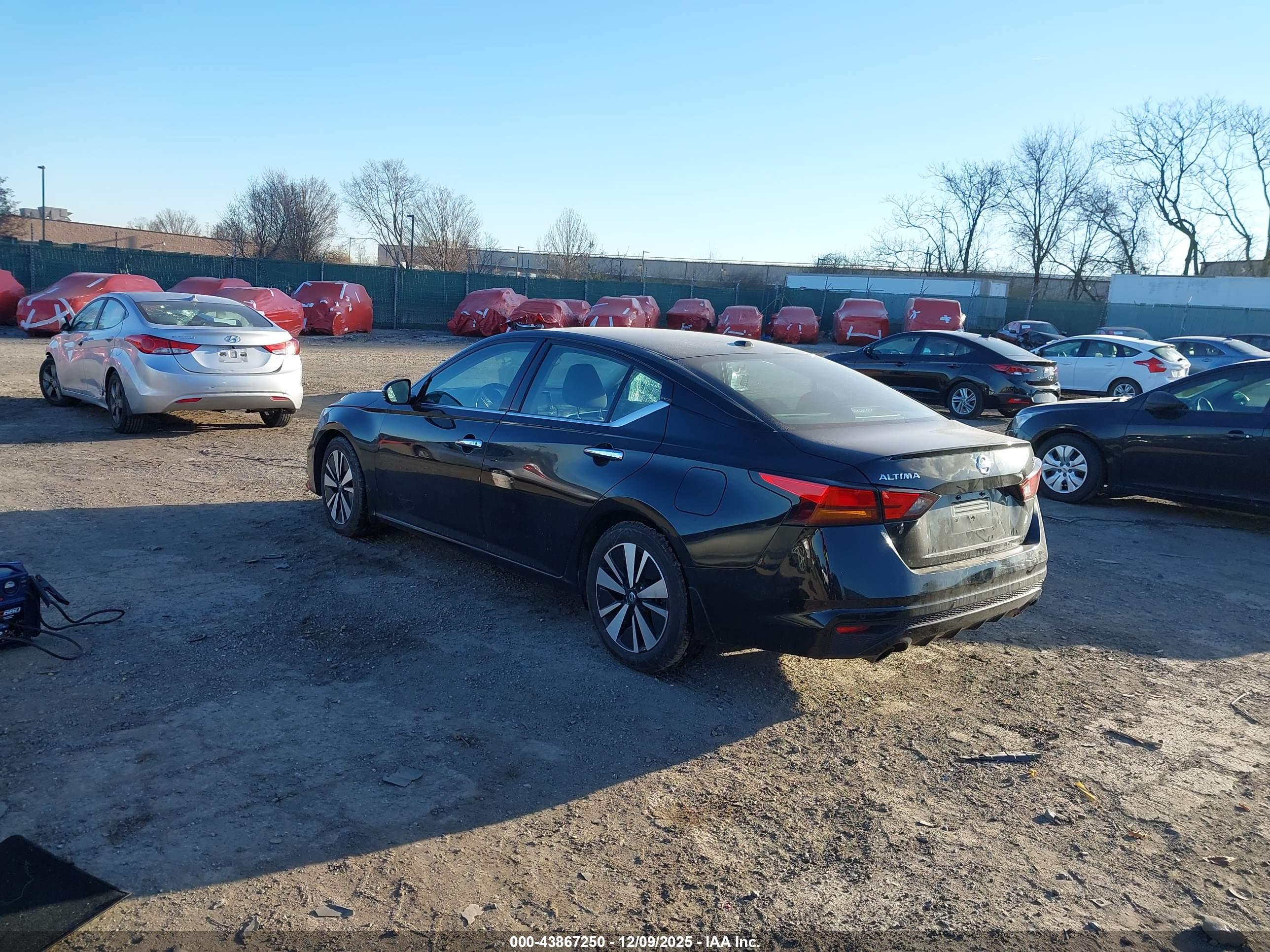NISSAN ALTIMA image 3