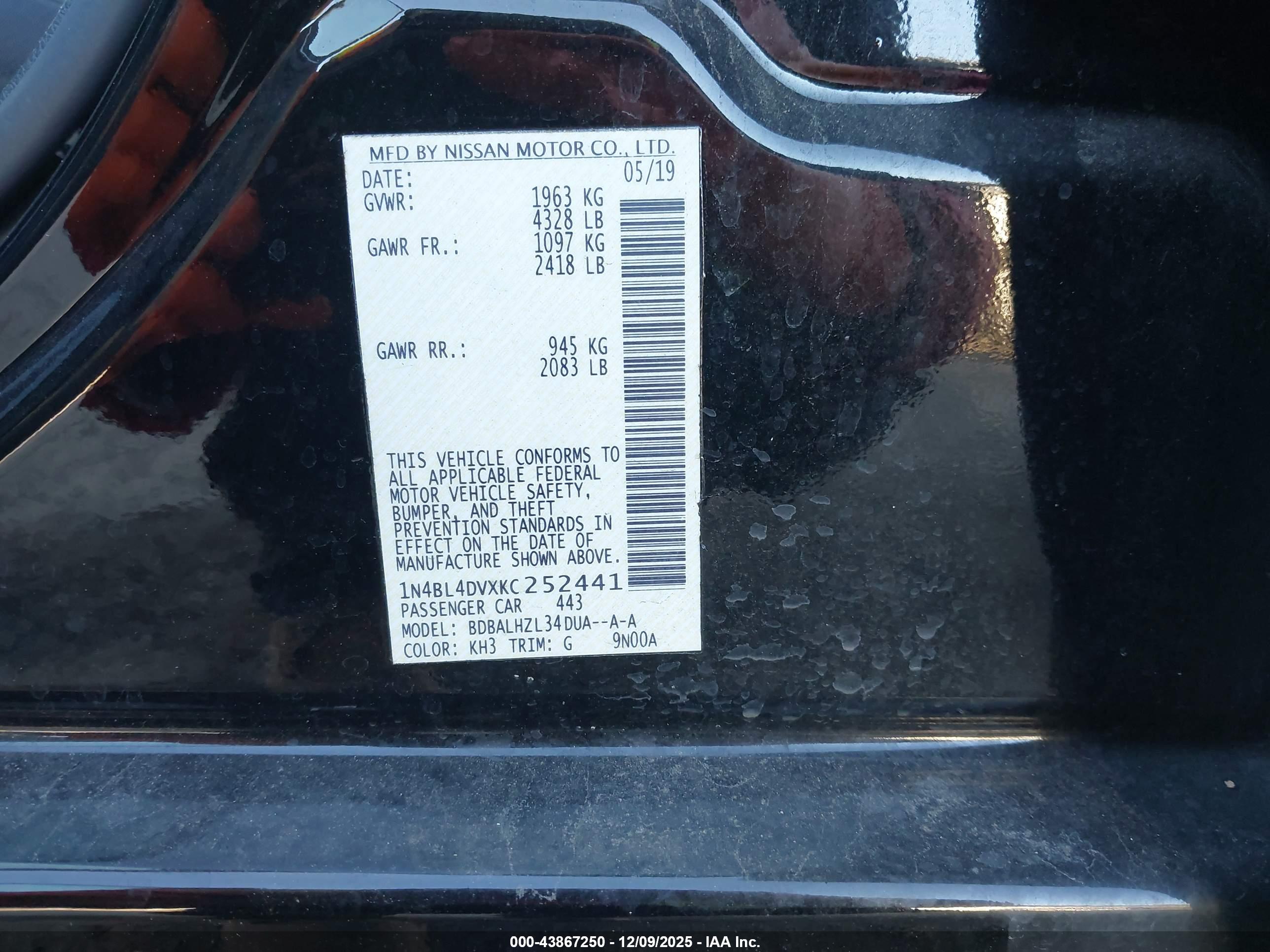 NISSAN ALTIMA image 9