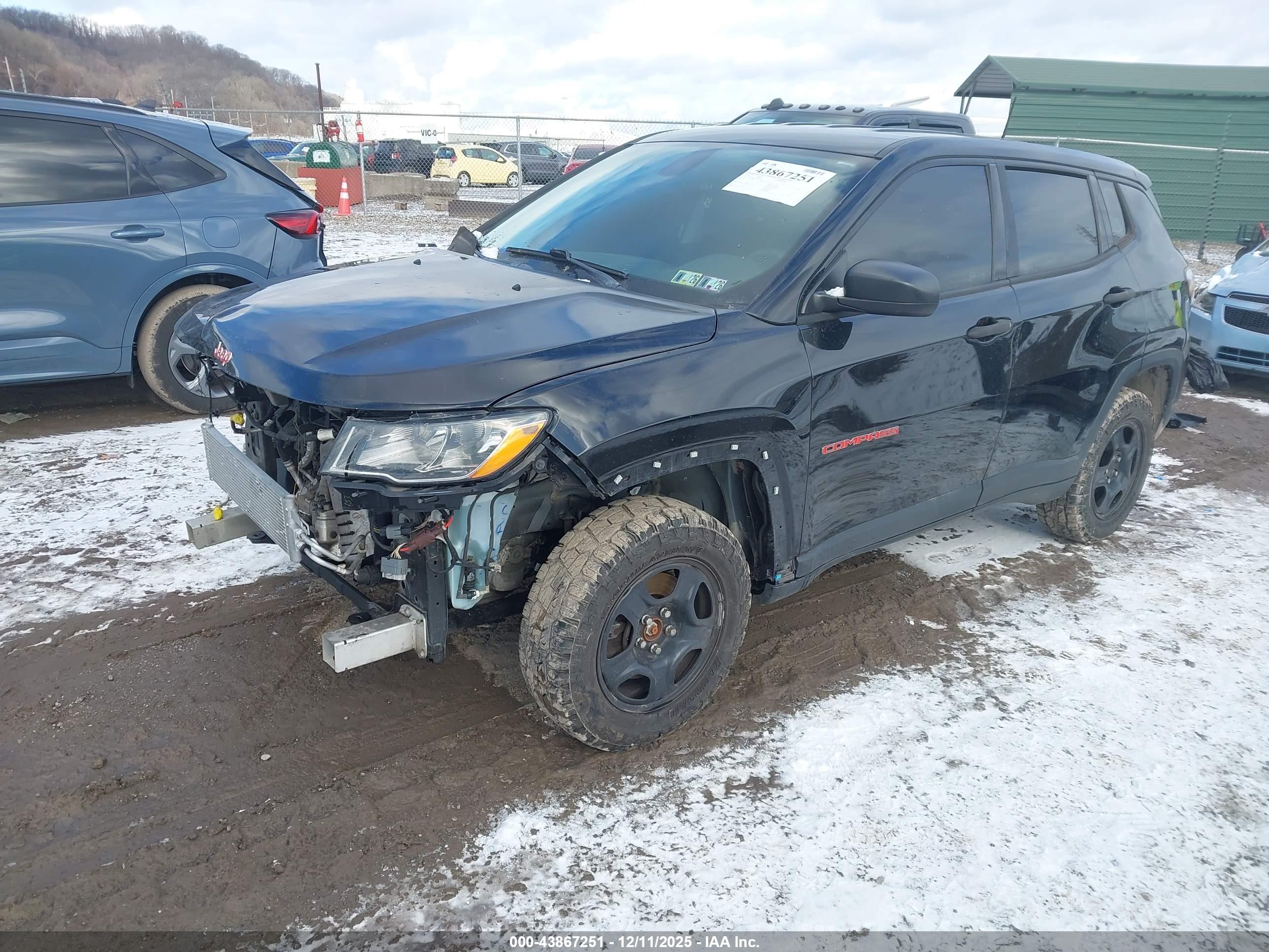 JEEP COMPASS image 2
