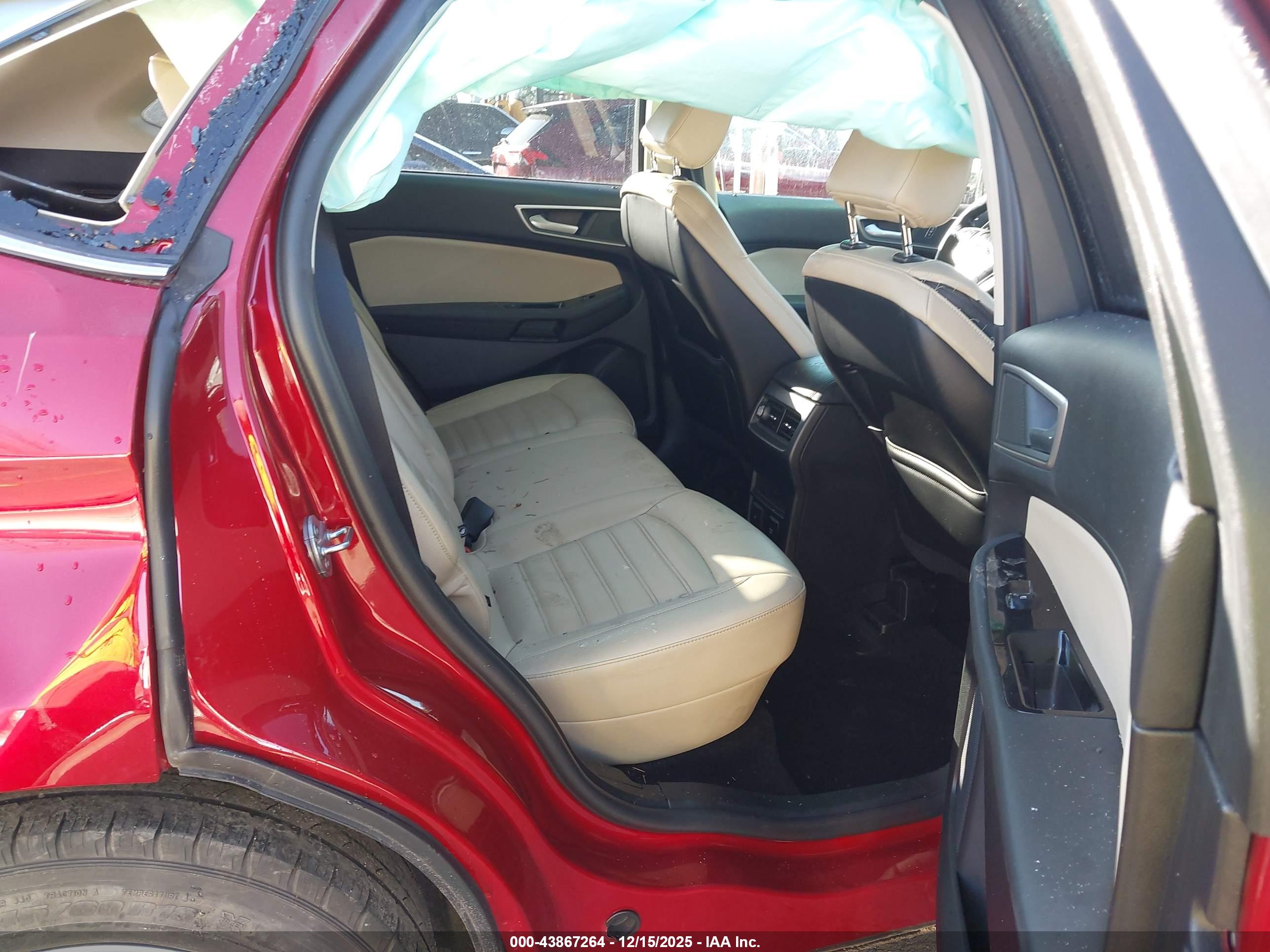 FORD EDGE image 8