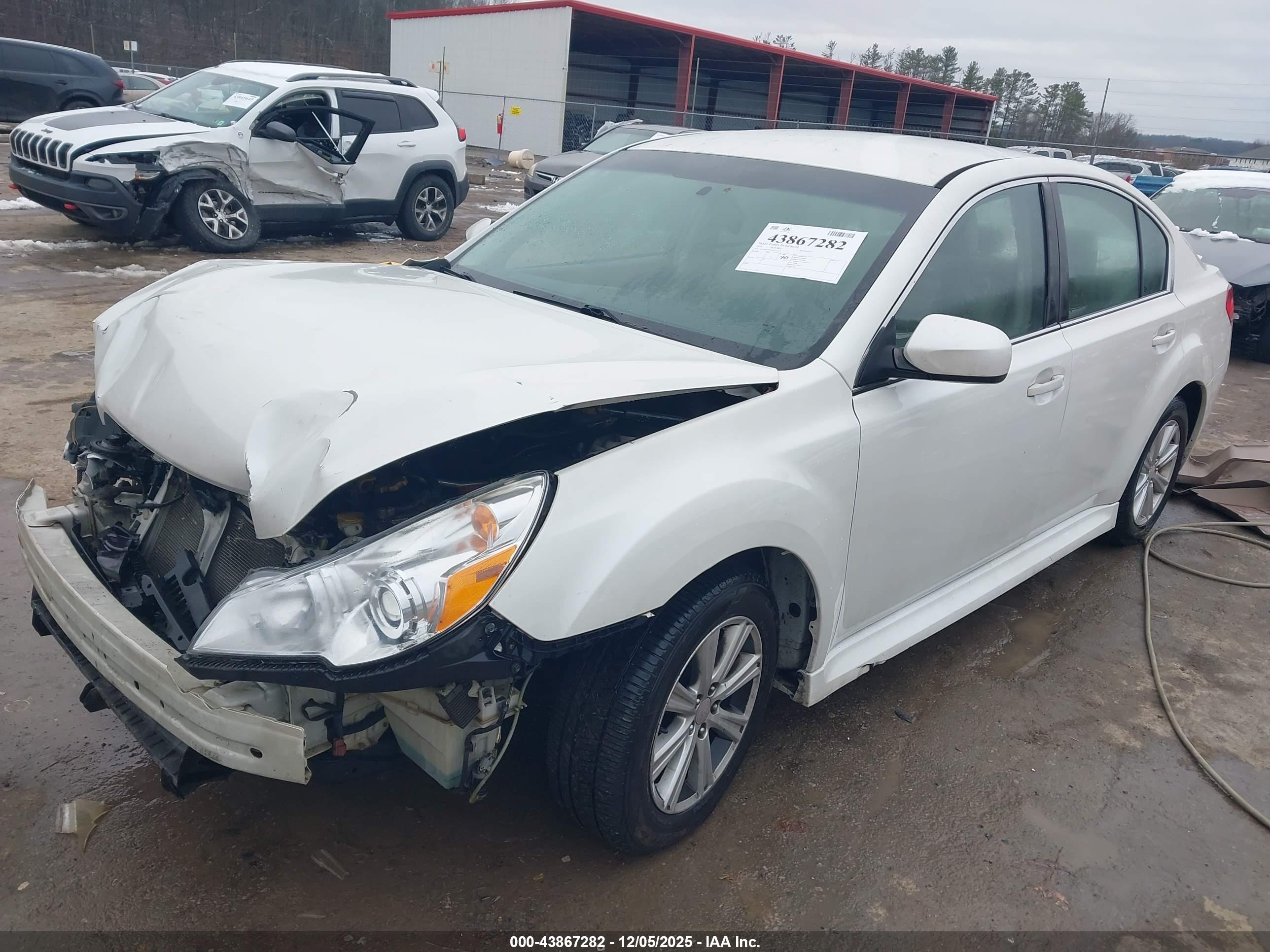SUBARU LEGACY image 2