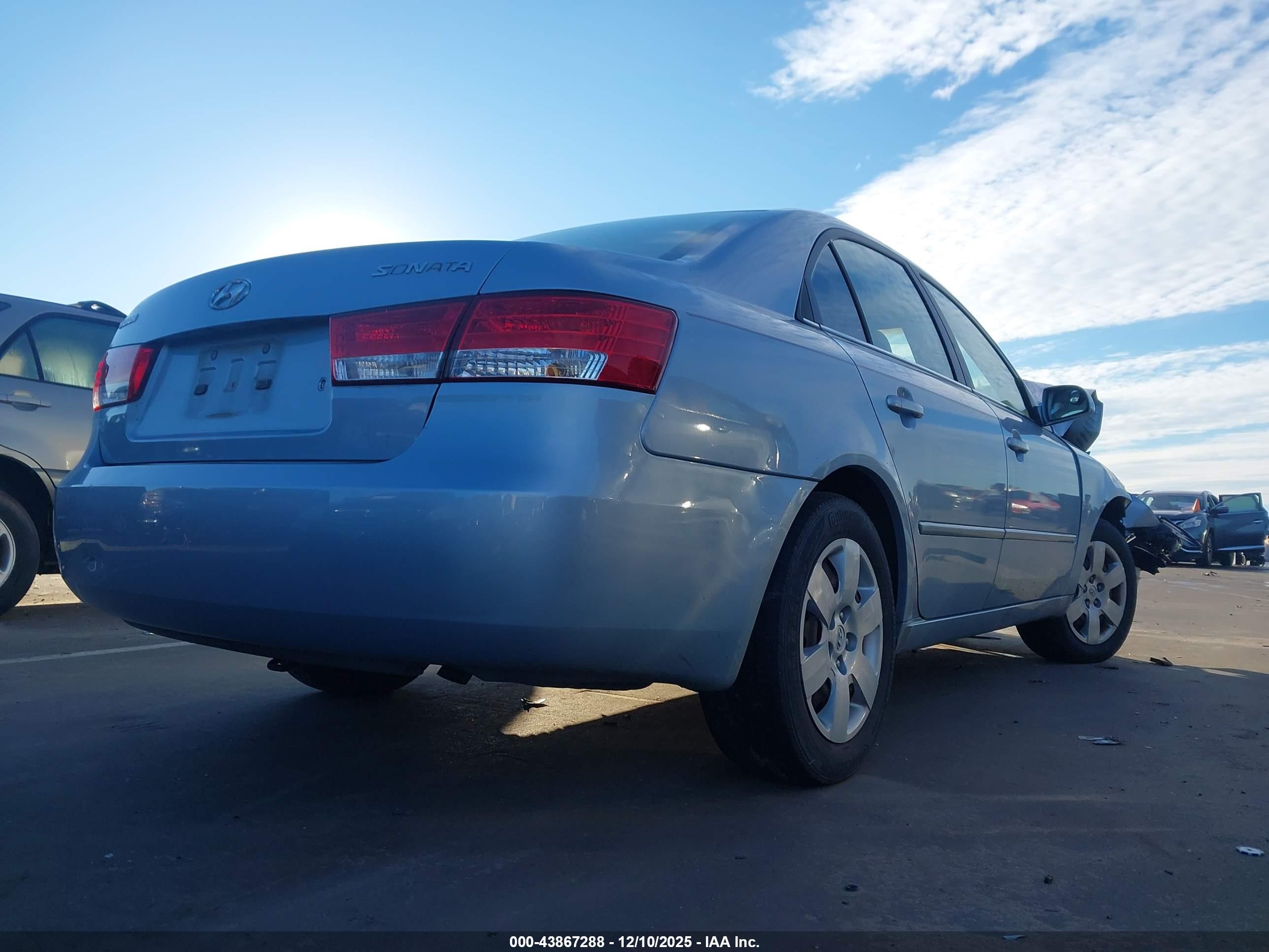 HYUNDAI SONATA image 4