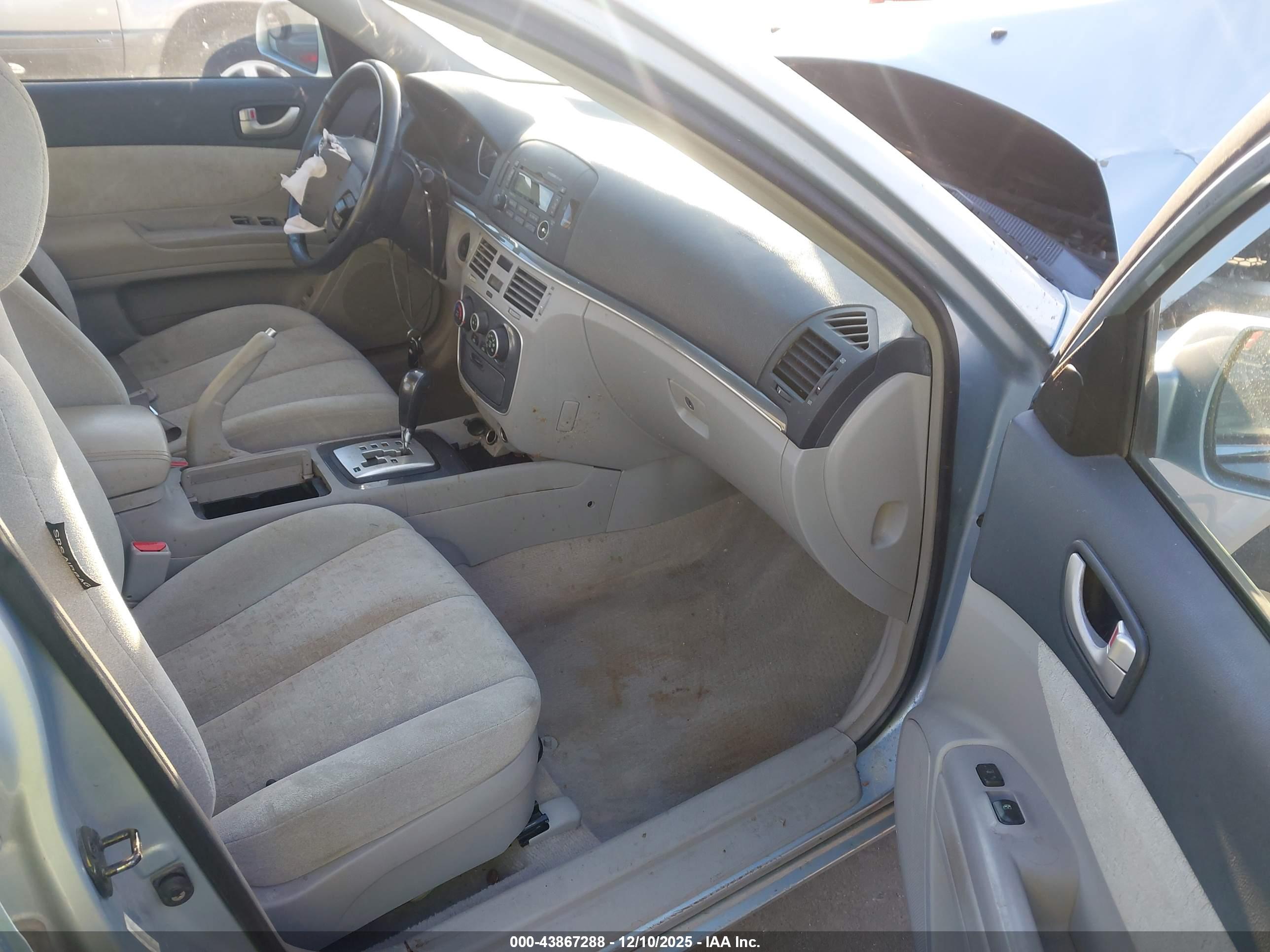 HYUNDAI SONATA image 5