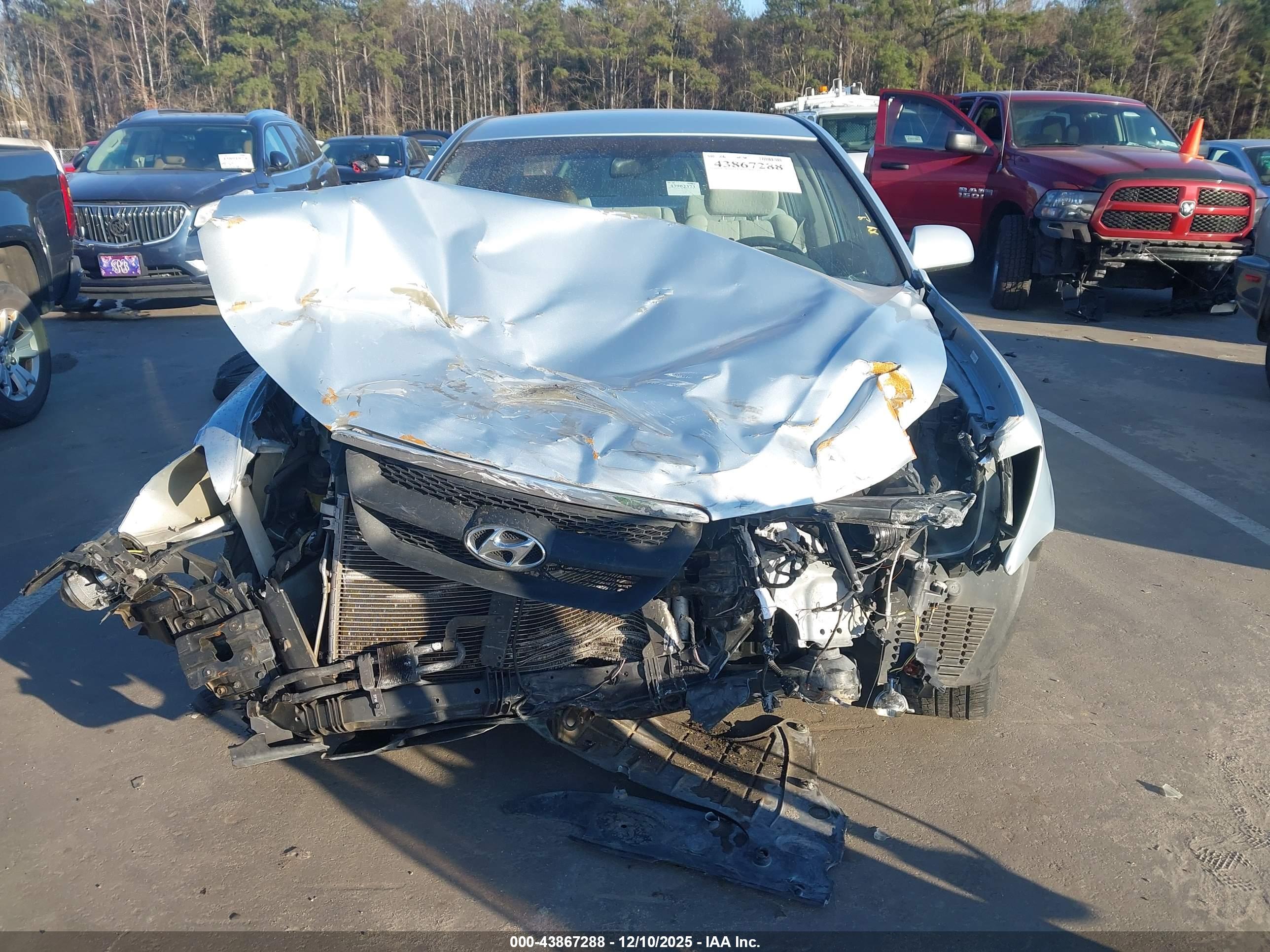 HYUNDAI SONATA image 6