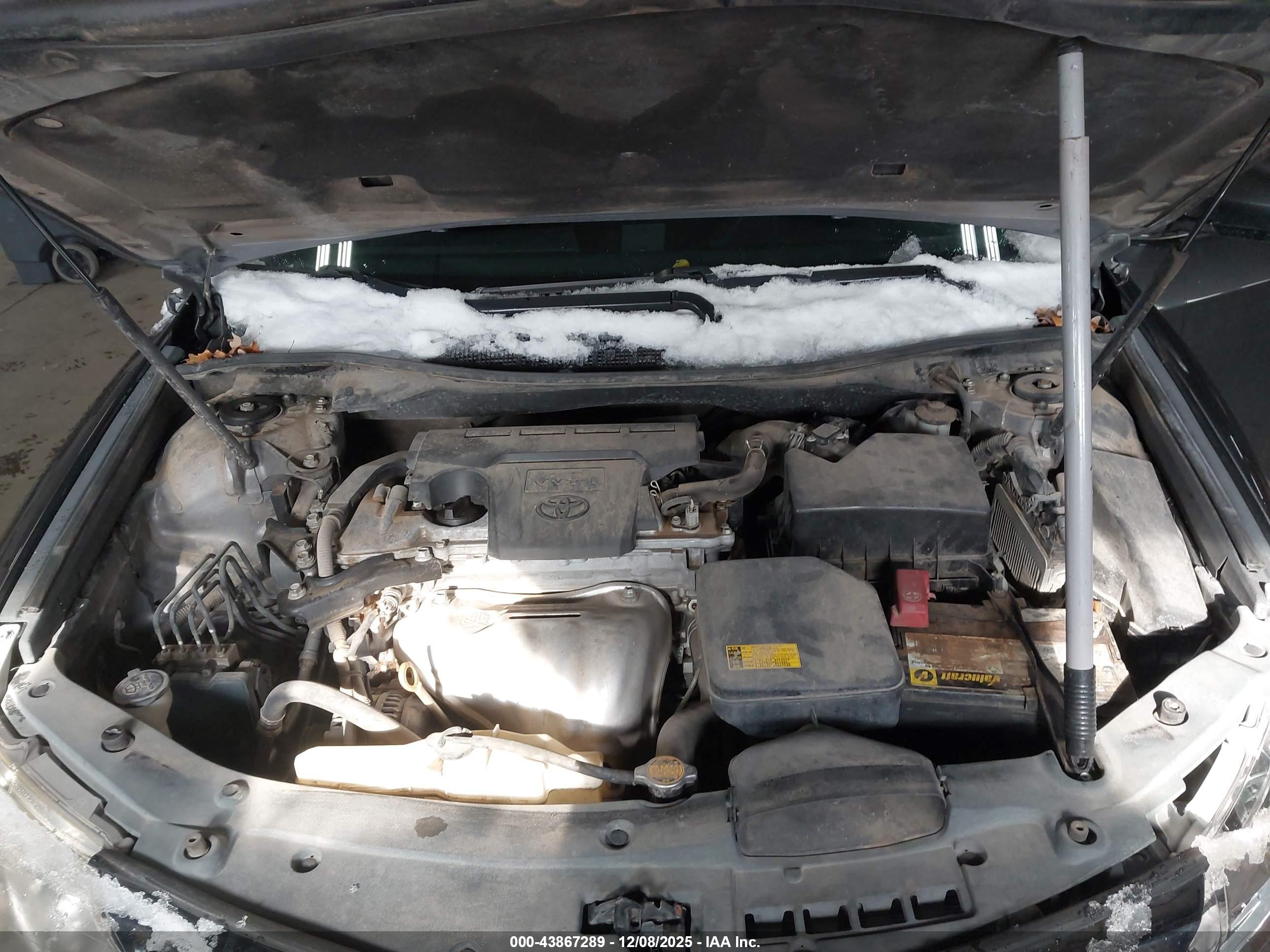 TOYOTA CAMRY image 10