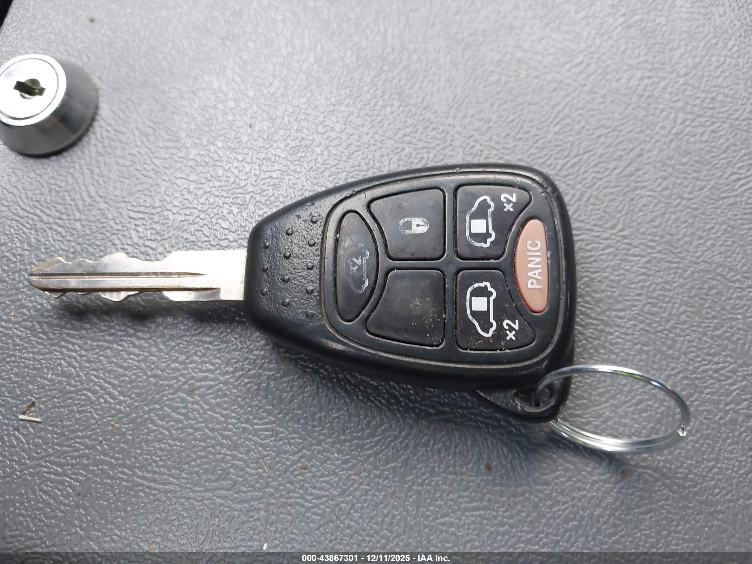 CHRYSLER TOWN image 11