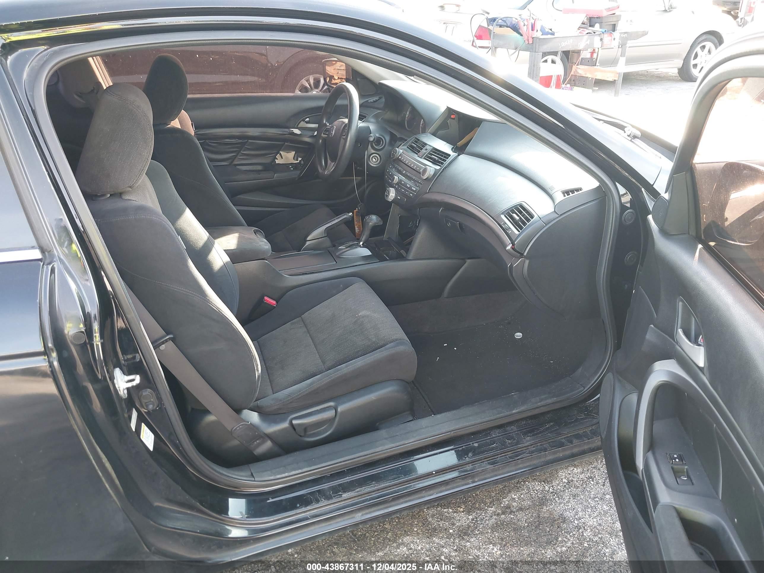 HONDA ACCORD image 5