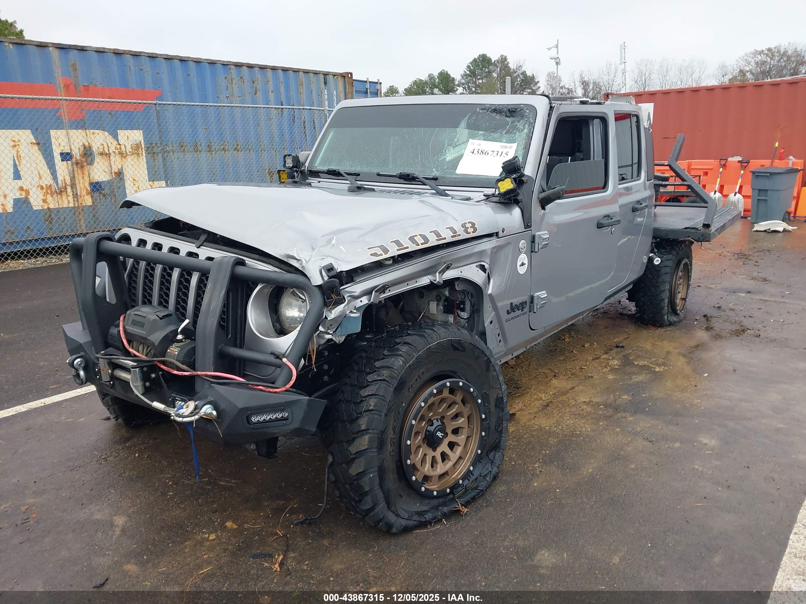 JEEP GLADIATOR image 6