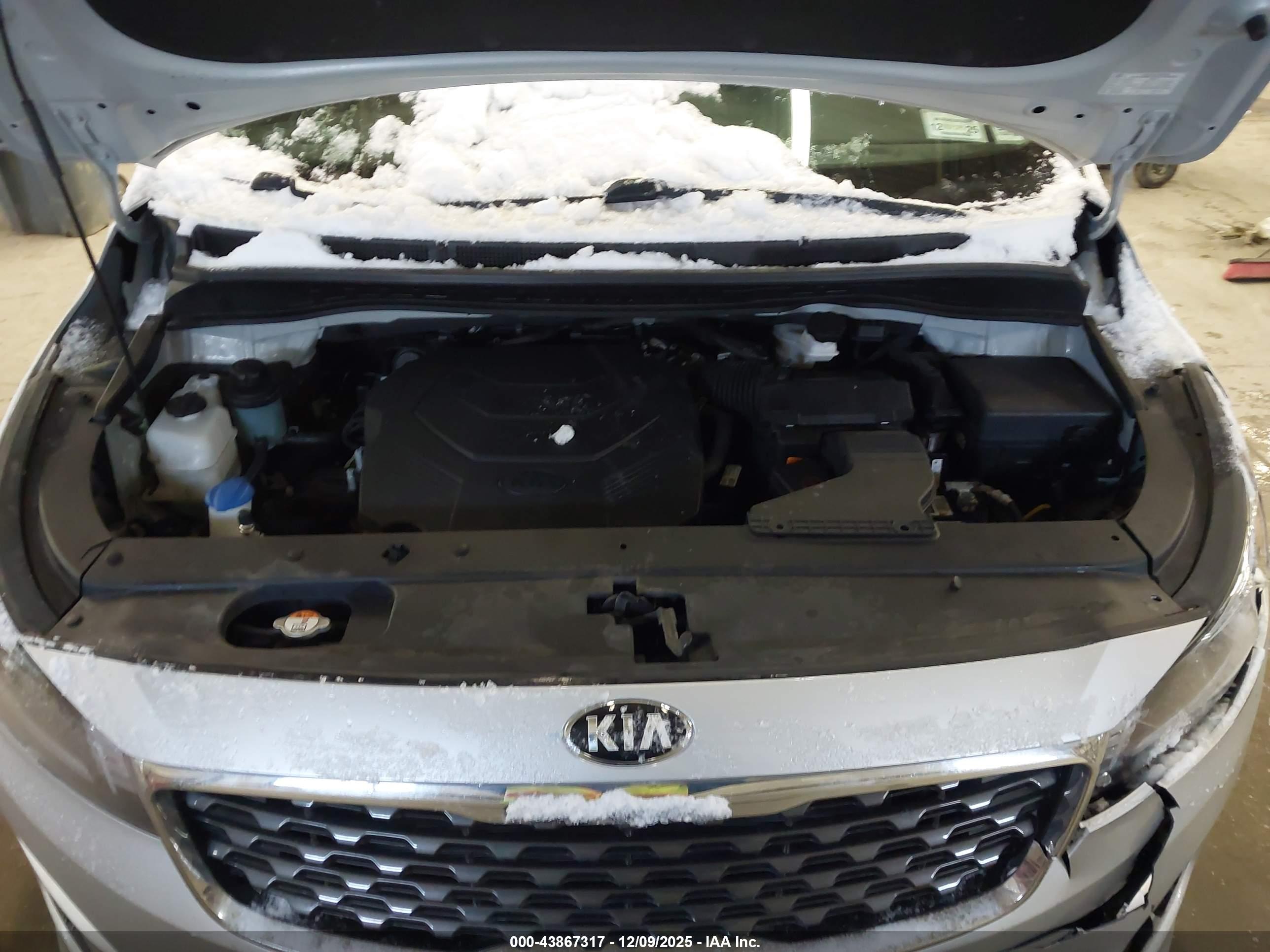 KIA SEDONA image 10