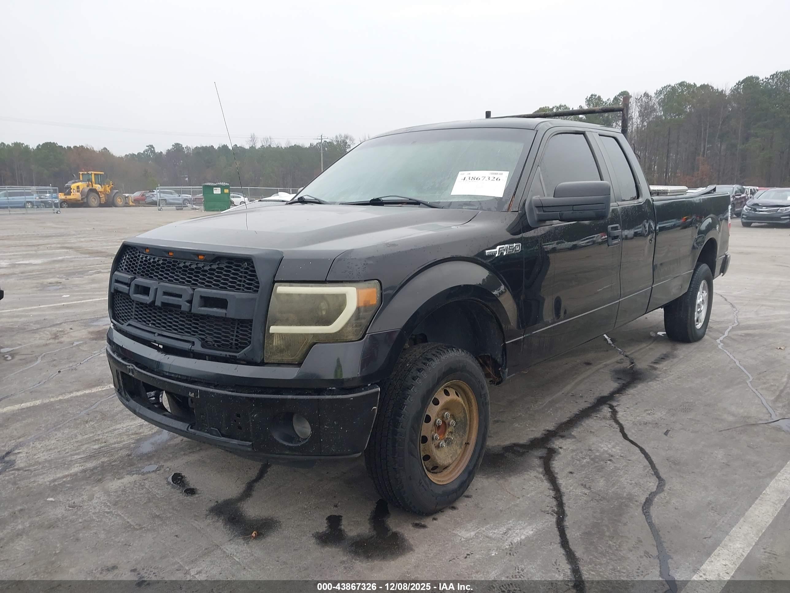 FORD F-150 image 2