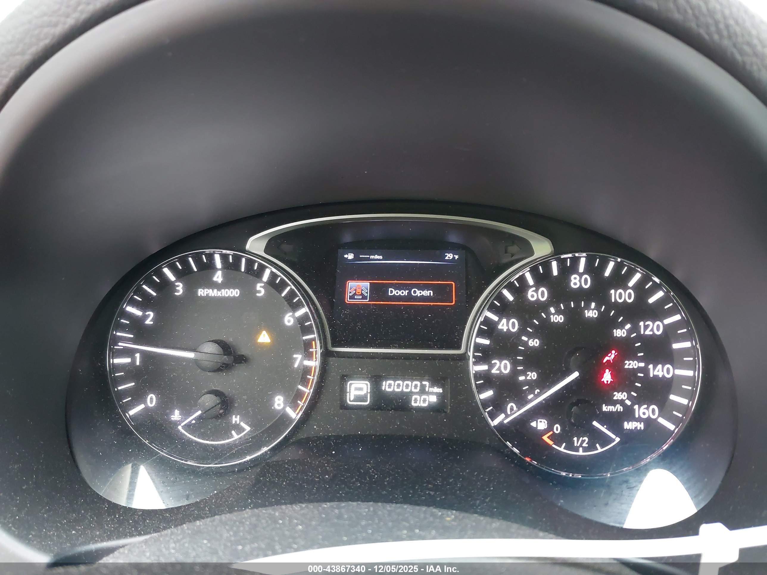 NISSAN ALTIMA image 7