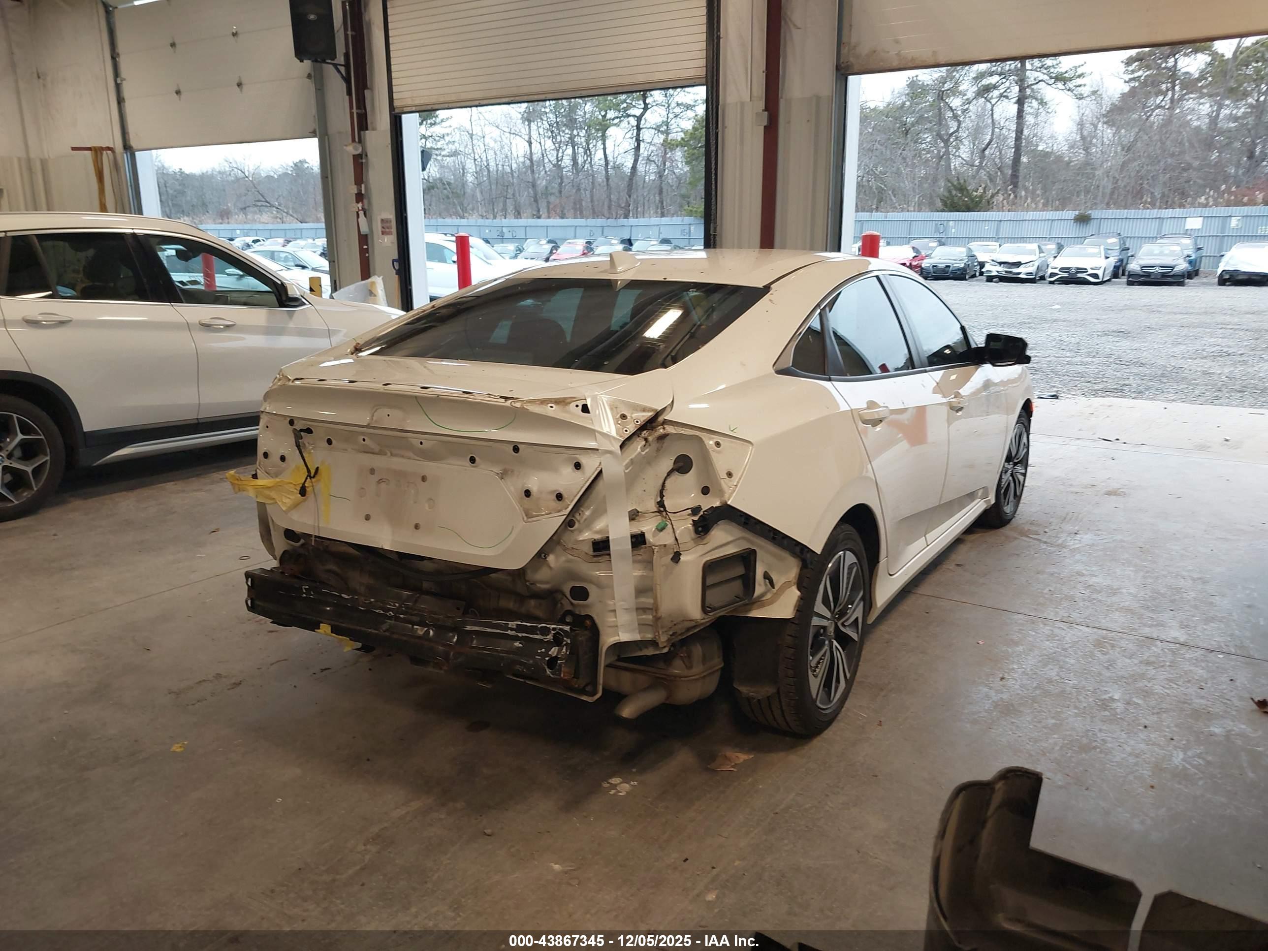 HONDA CIVIC image 4