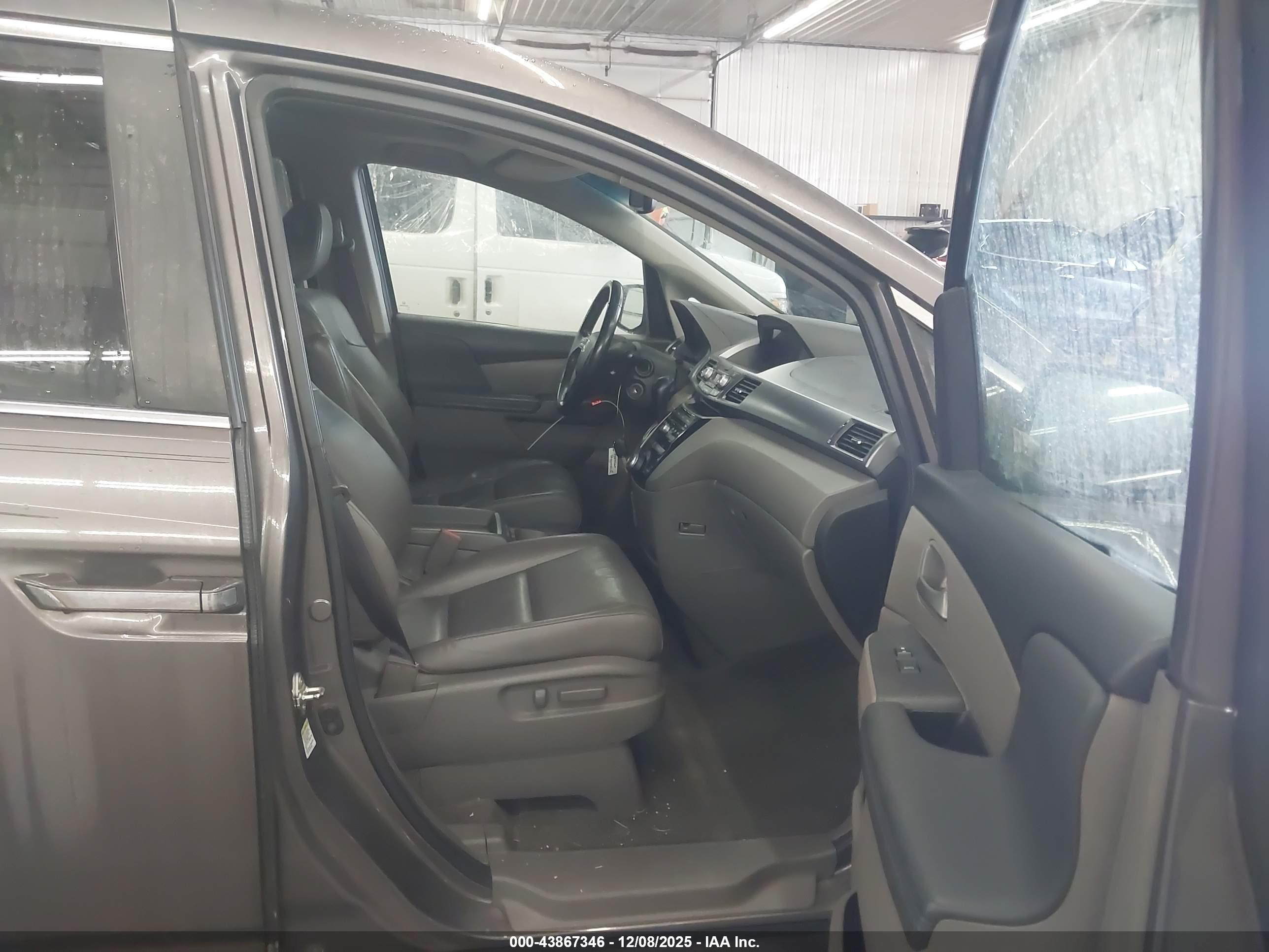 HONDA ODYSSEY image 5