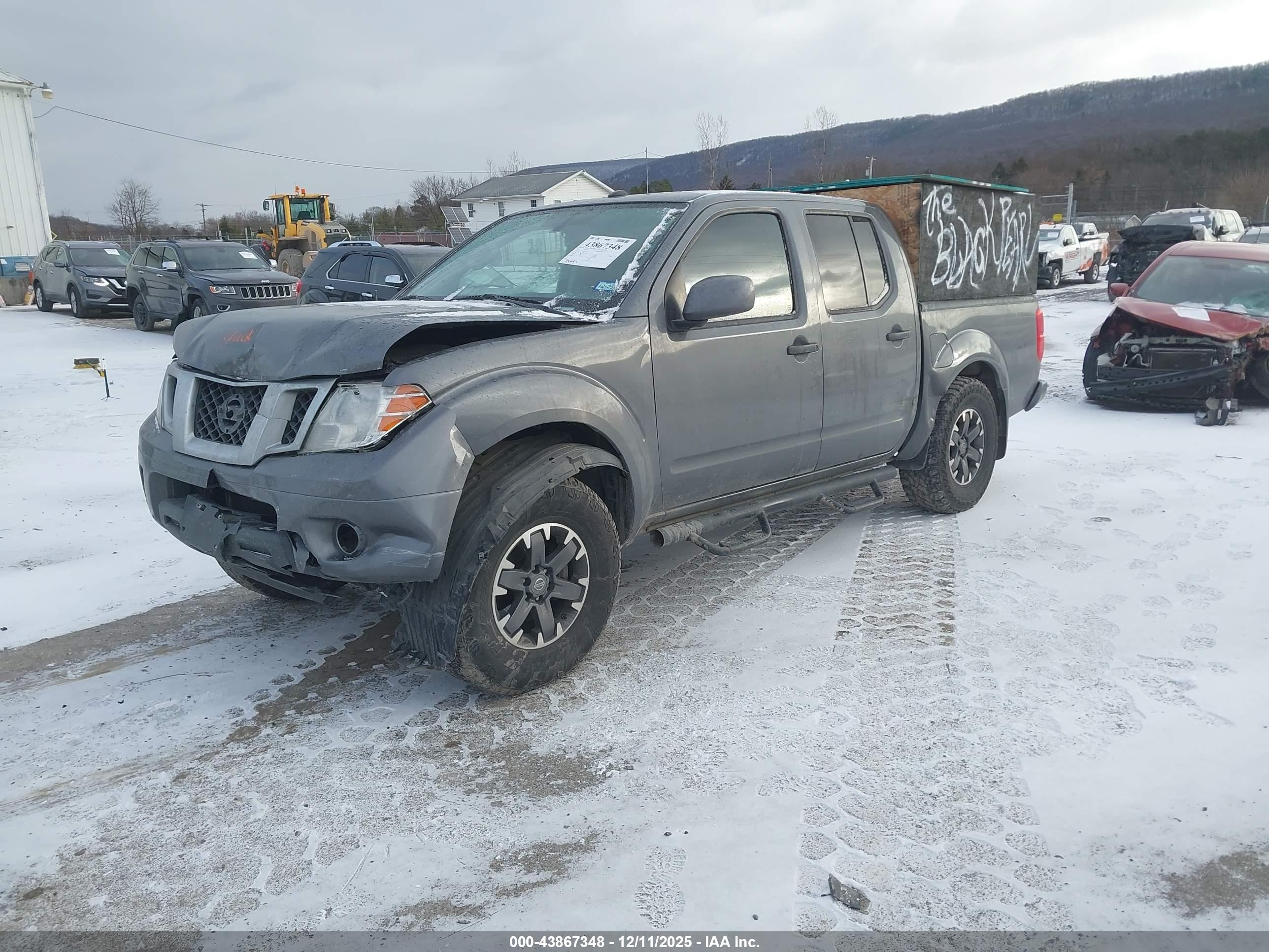 NISSAN FRONTIER image 2
