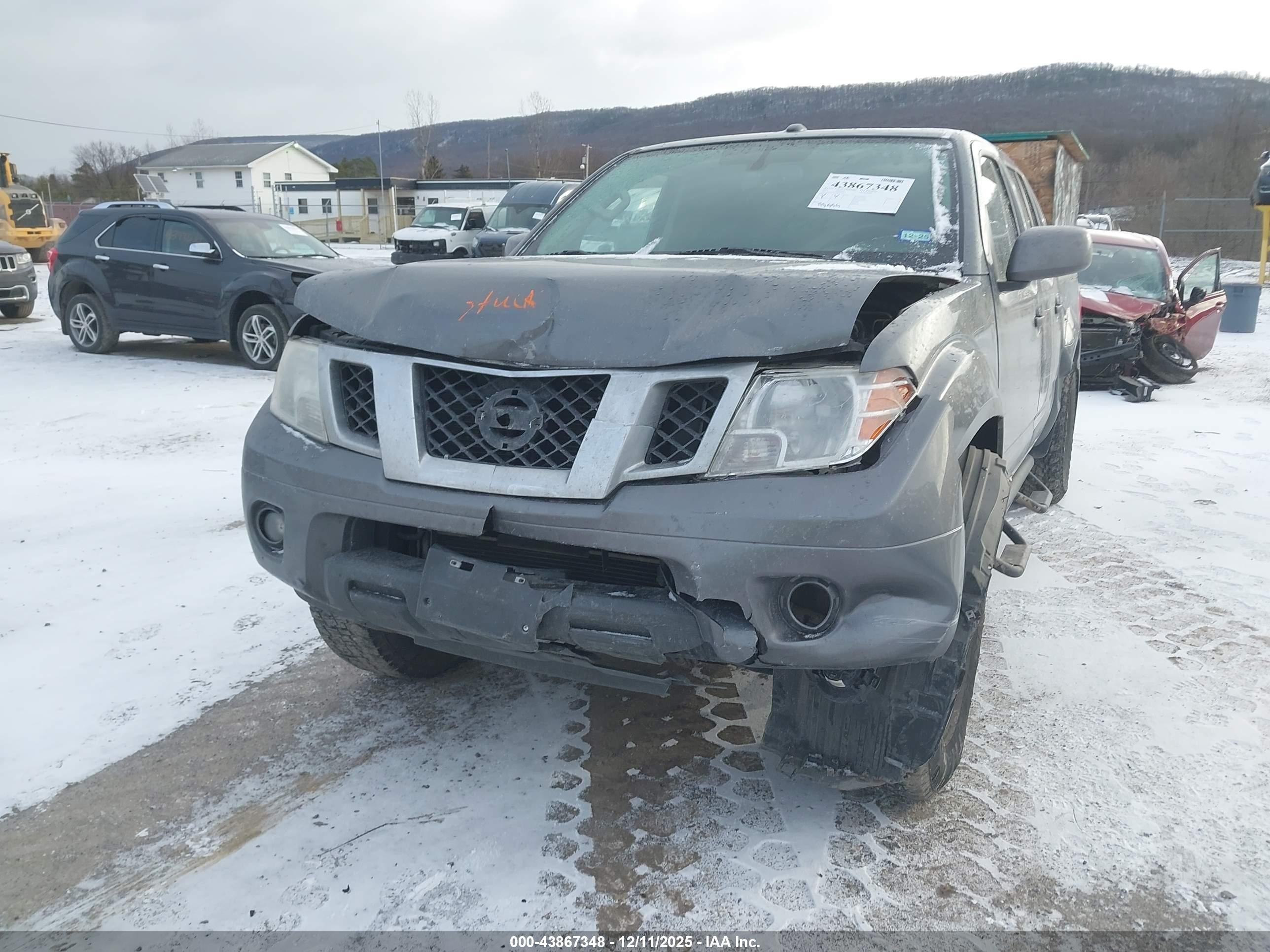 NISSAN FRONTIER image 6