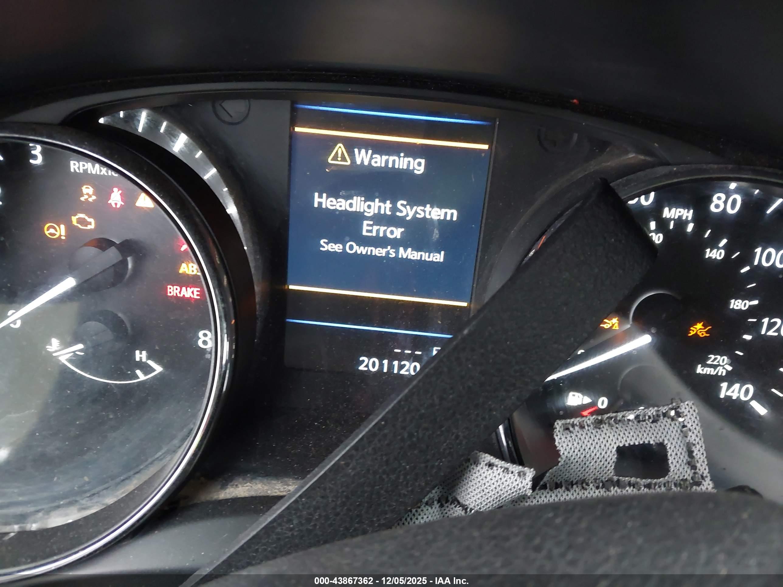 NISSAN ROGUE image 7