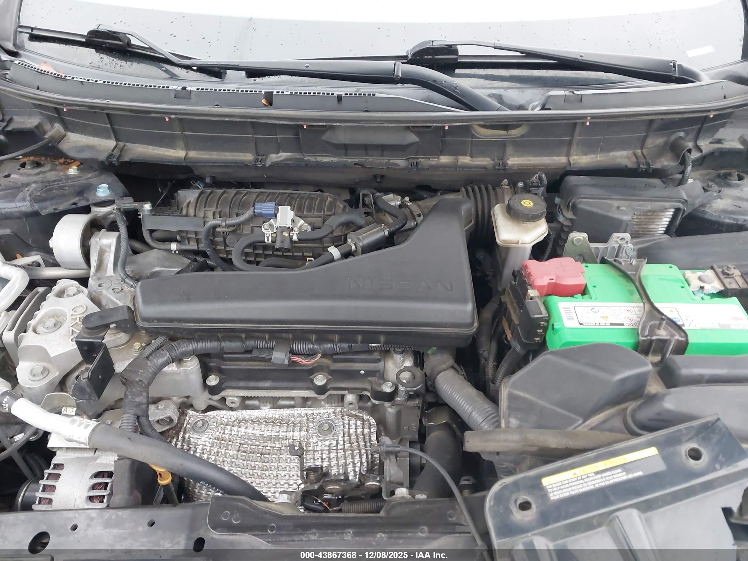 NISSAN ROGUE image 10