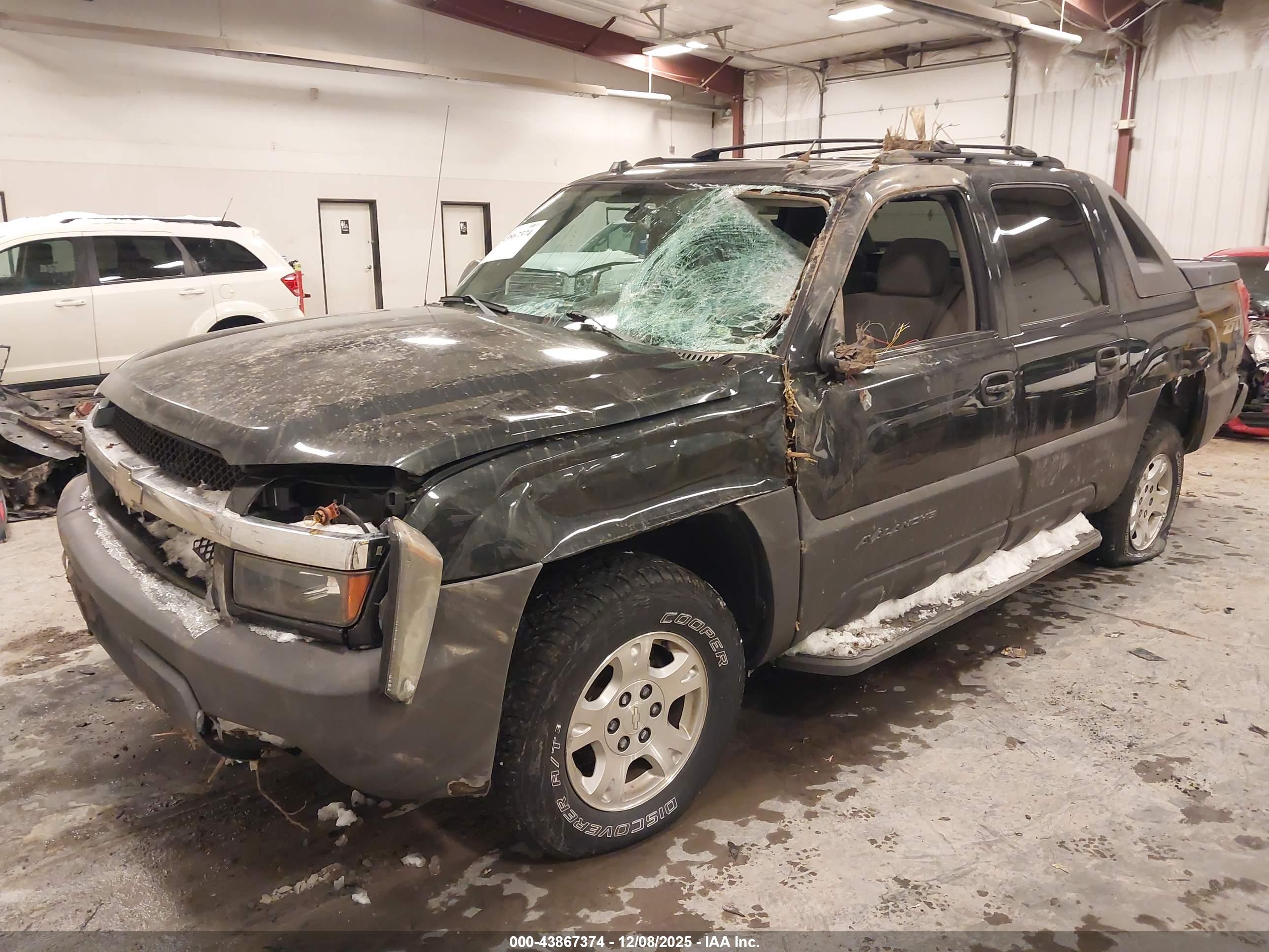 CHEVROLET AVALANCHE image 2