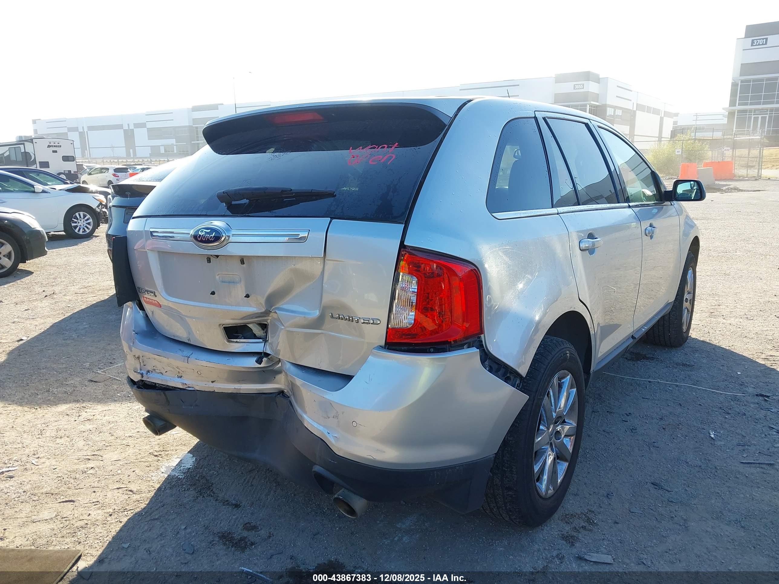 FORD EDGE image 4