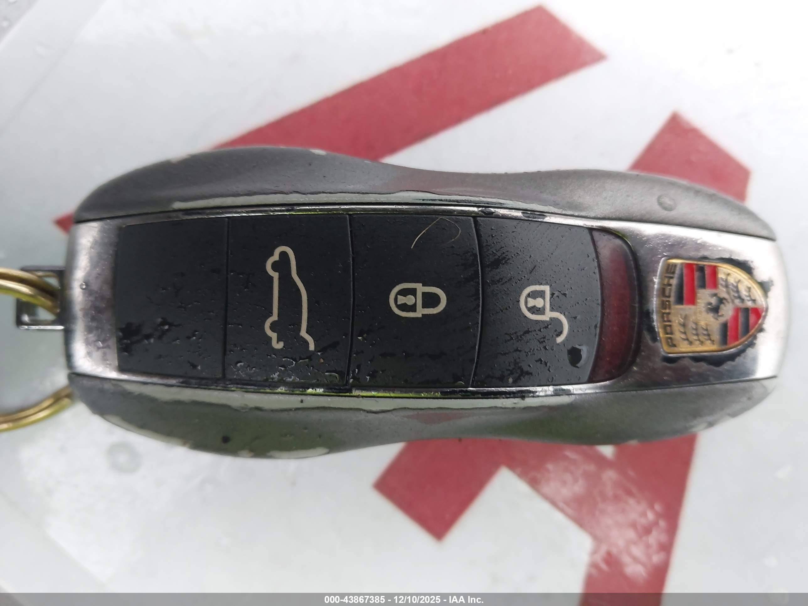 PORSCHE CAYENNE image 11