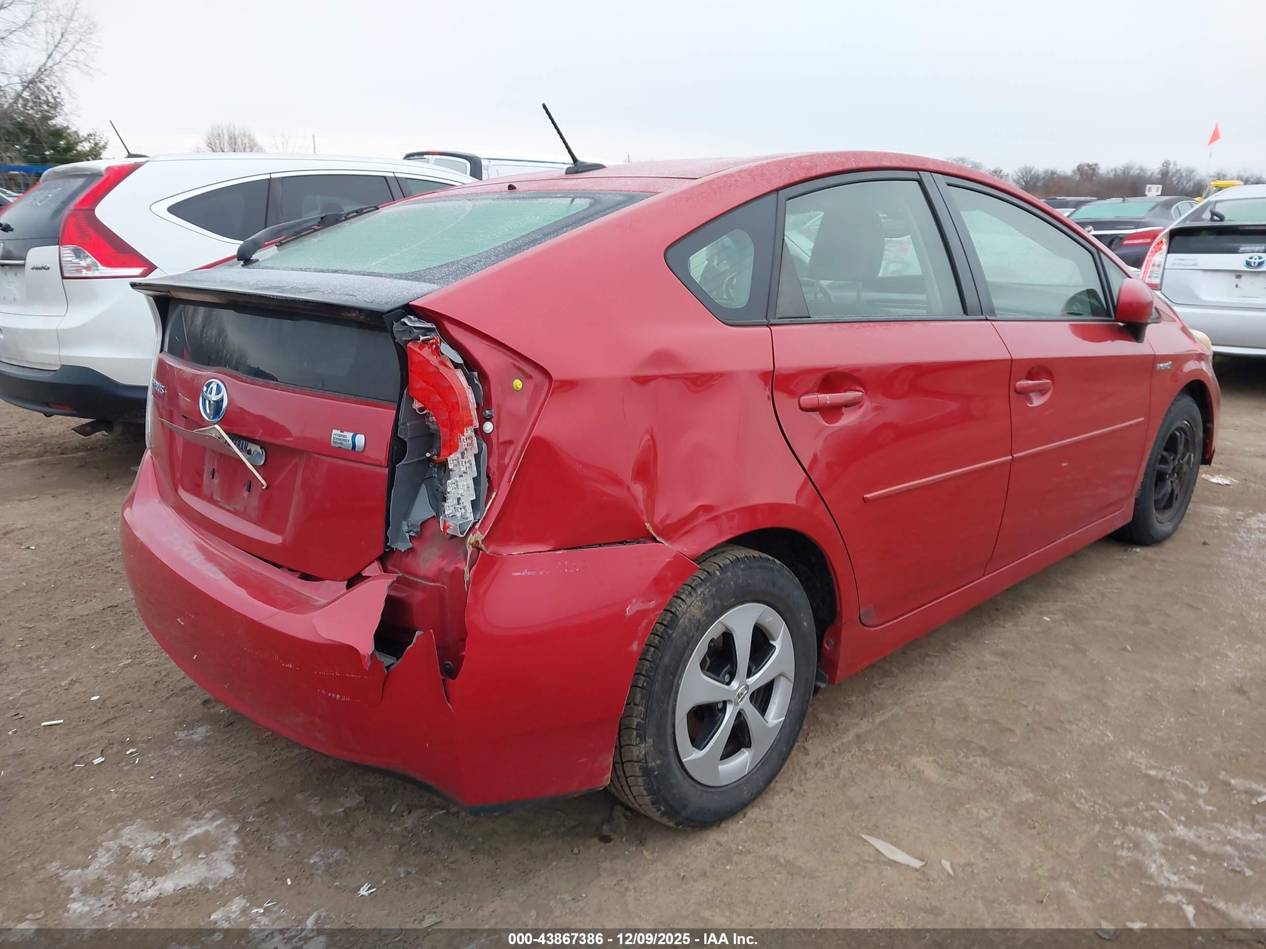 TOYOTA PRIUS image 6