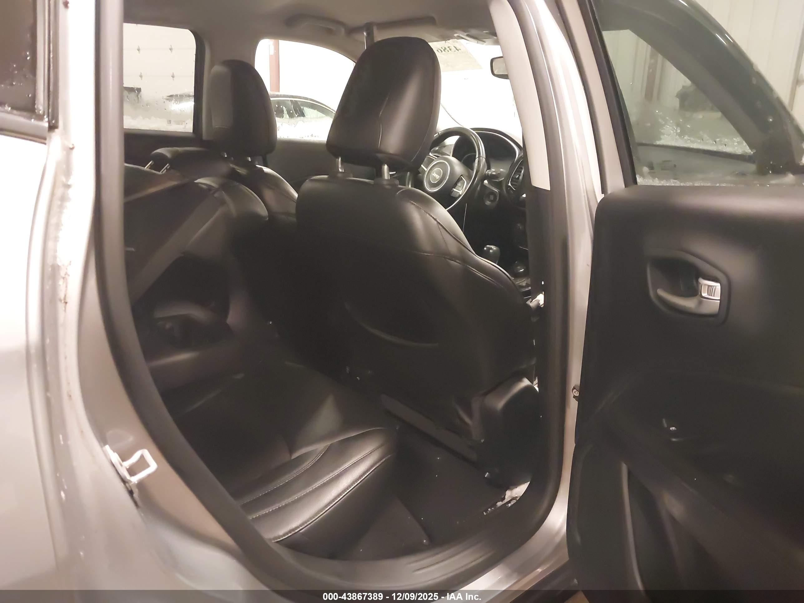 JEEP COMPASS image 8
