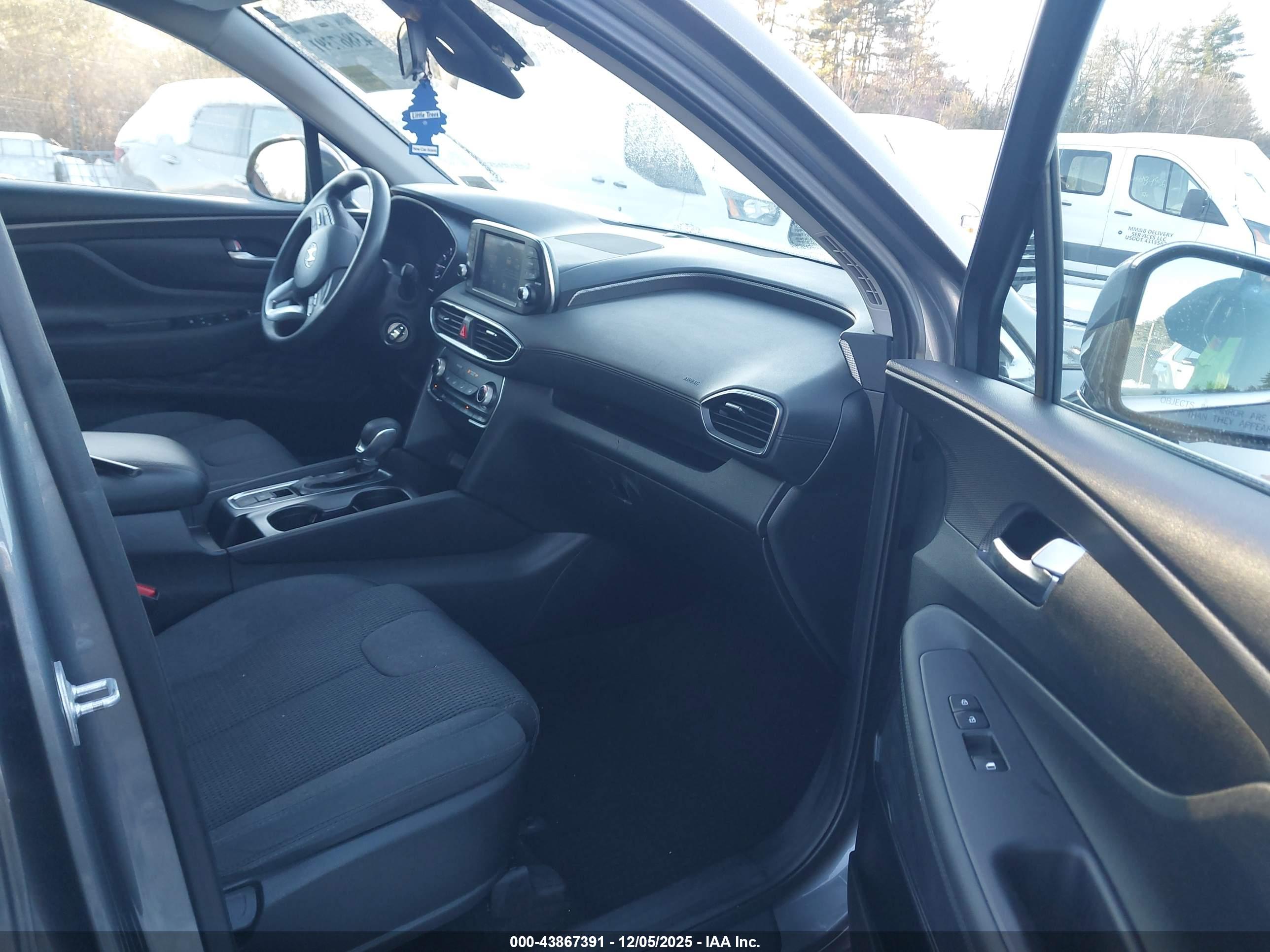 HYUNDAI SANTA image 5