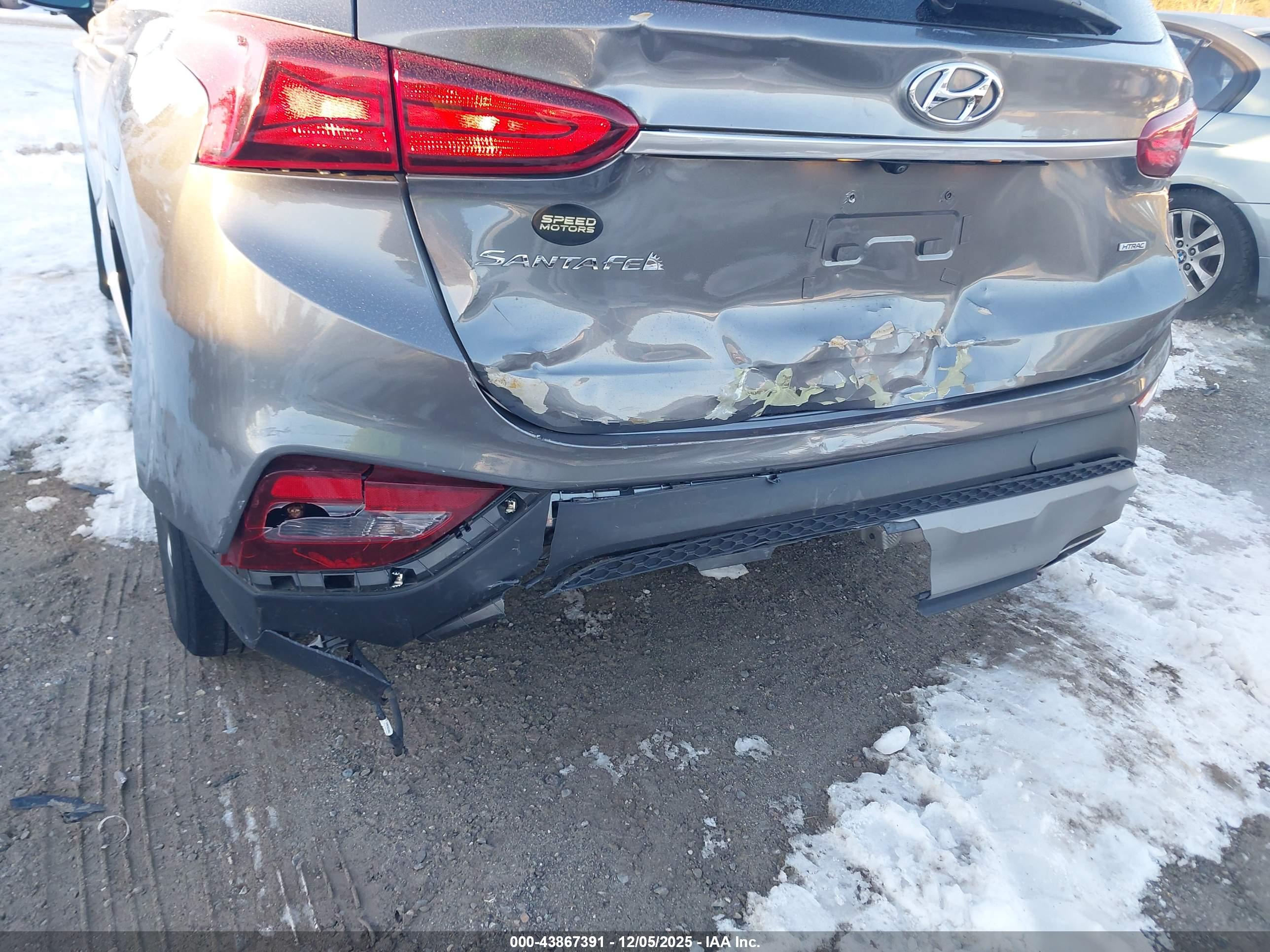 HYUNDAI SANTA image 6