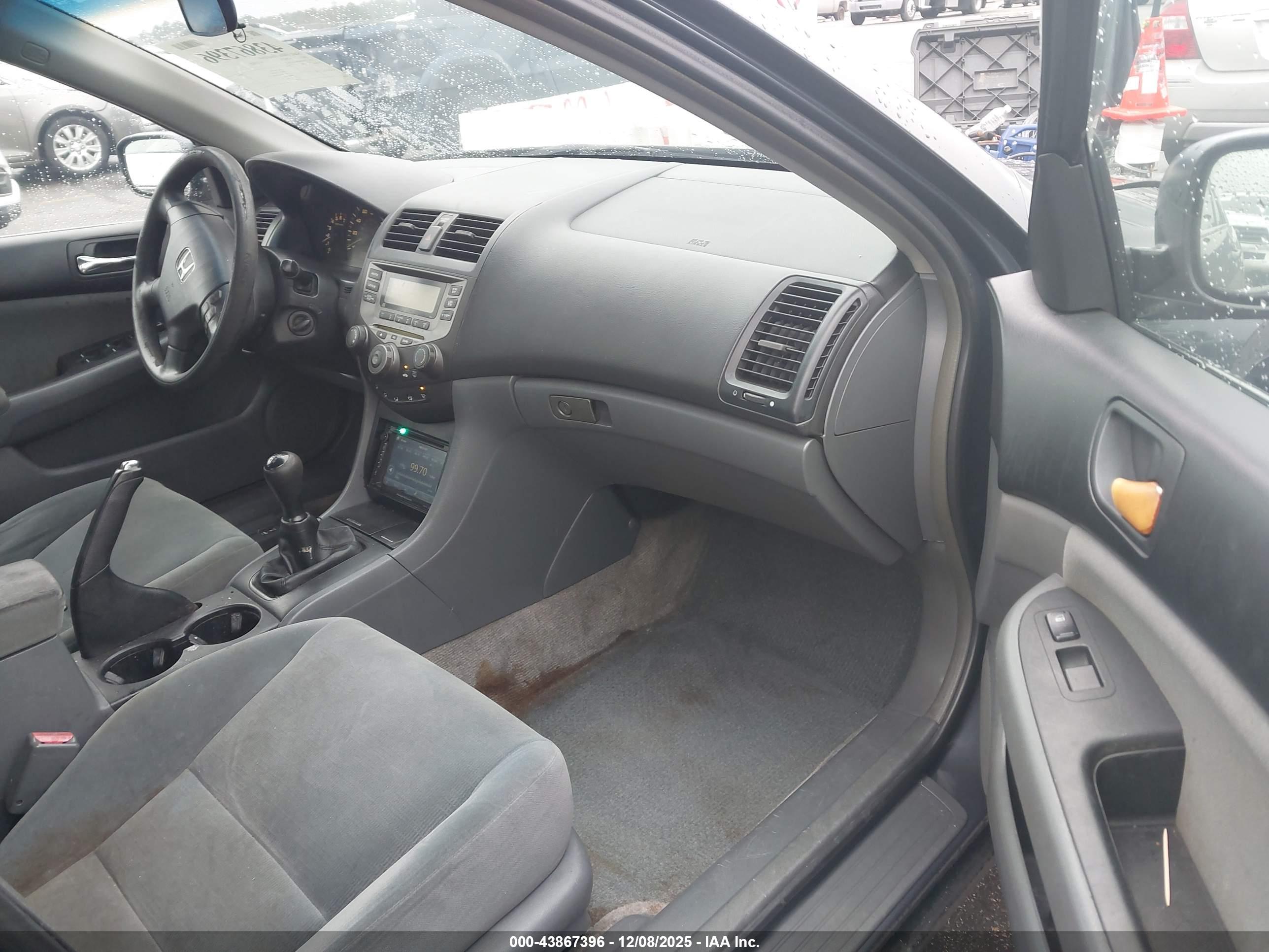 HONDA ACCORD image 5
