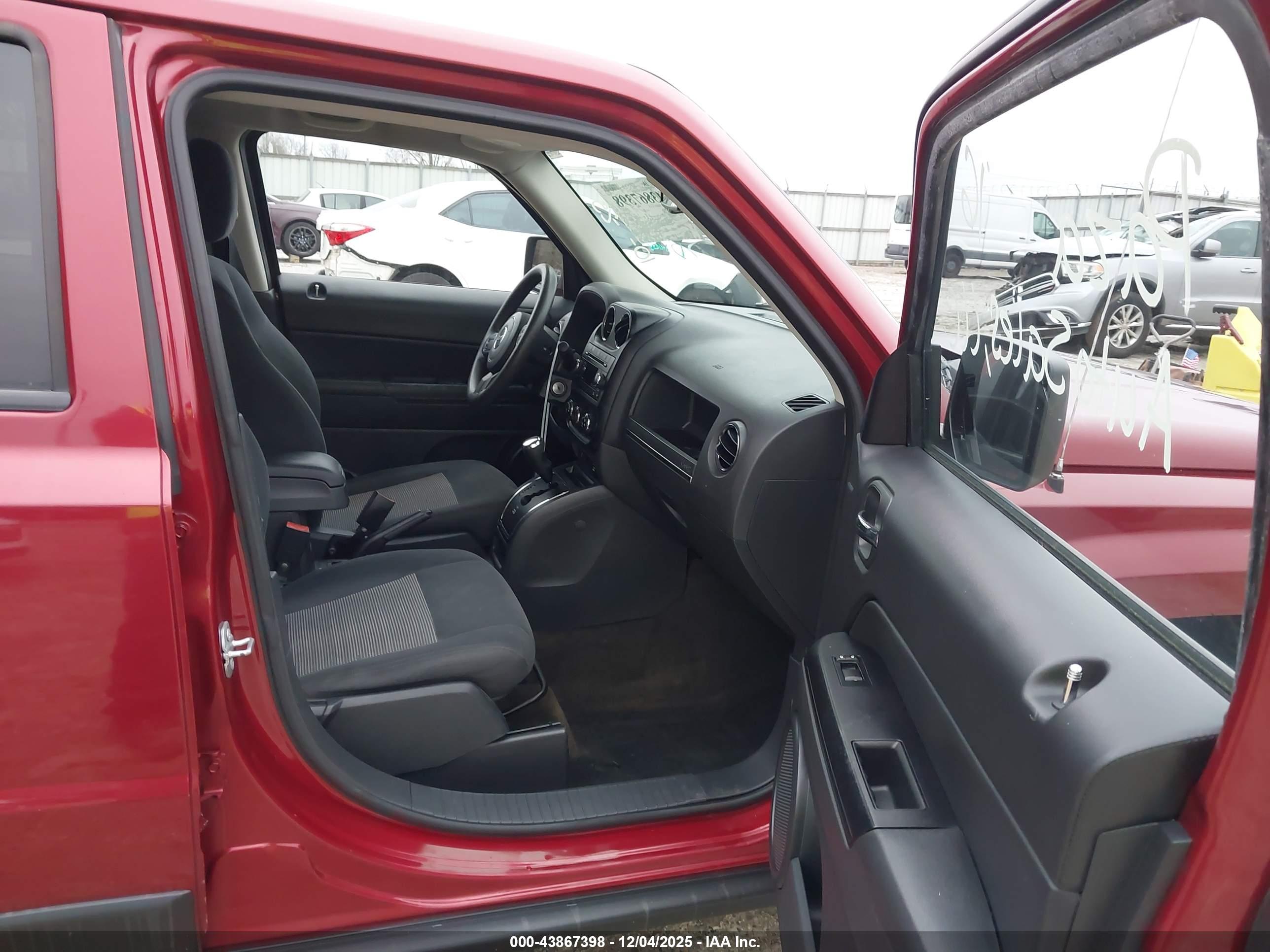 JEEP PATRIOT image 5