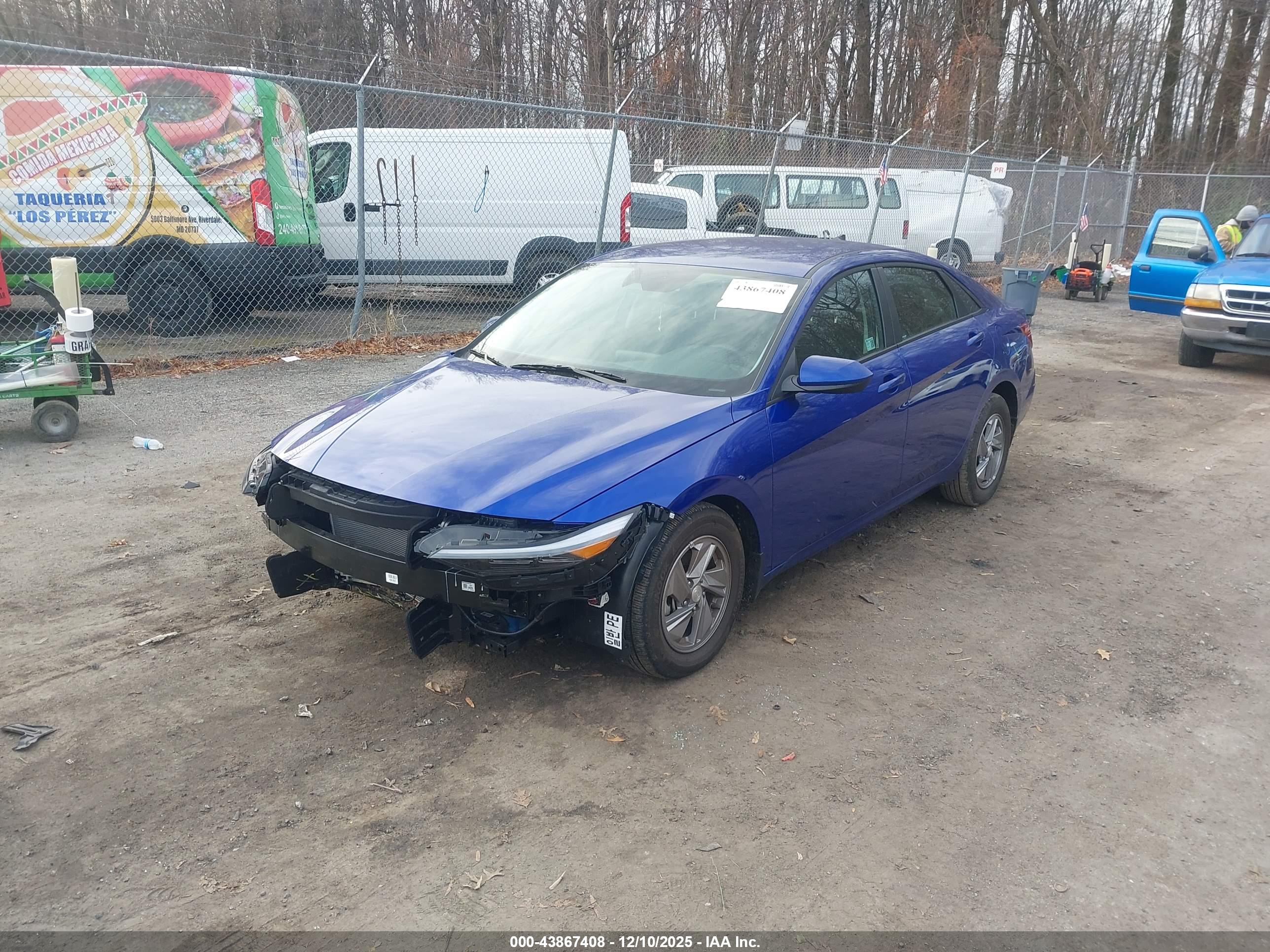 HYUNDAI ELANTRA image 2