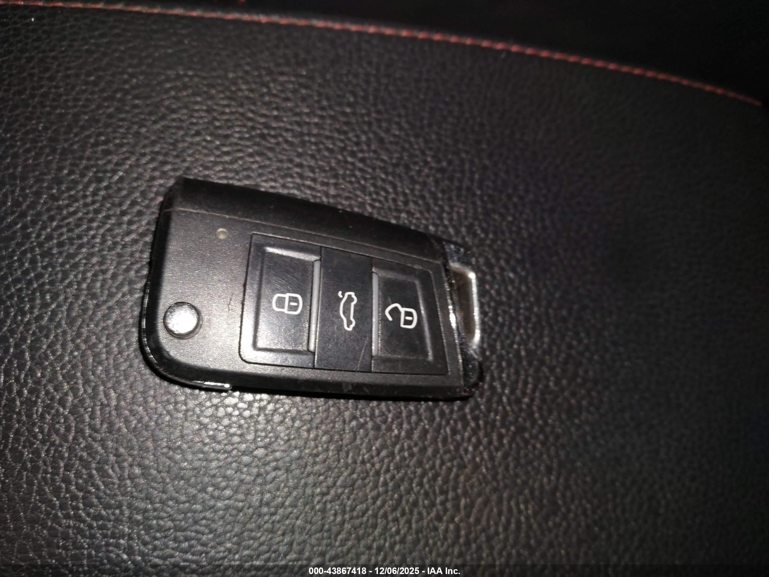 VOLKSWAGEN JETTA image 11