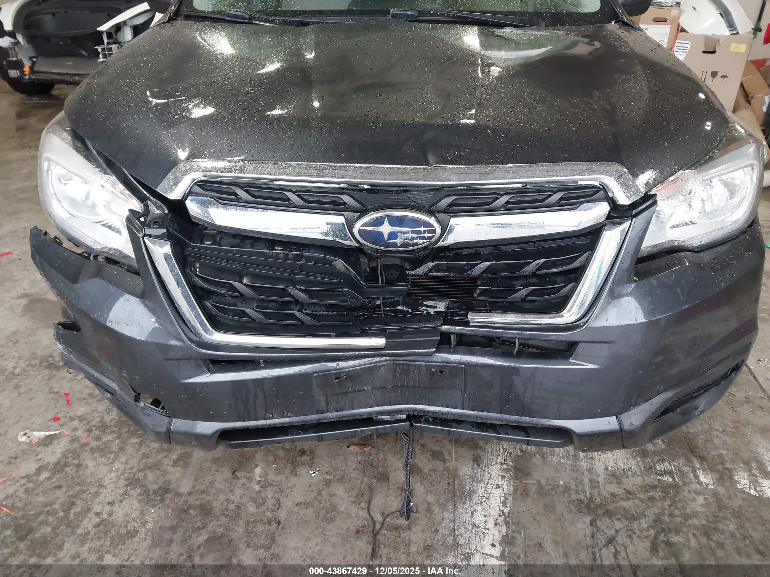 SUBARU FORESTER image 6