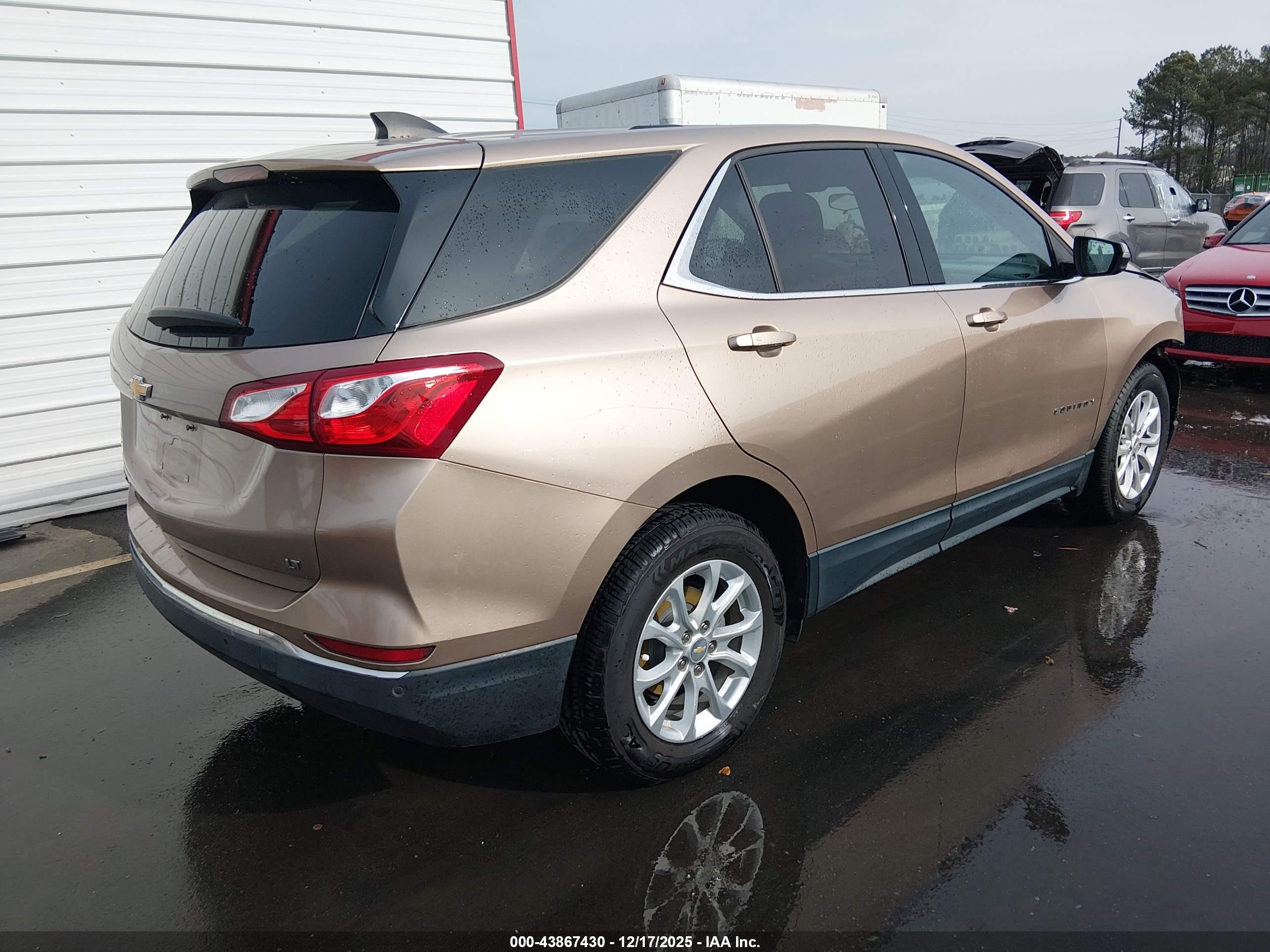 CHEVROLET EQUINOX image 4