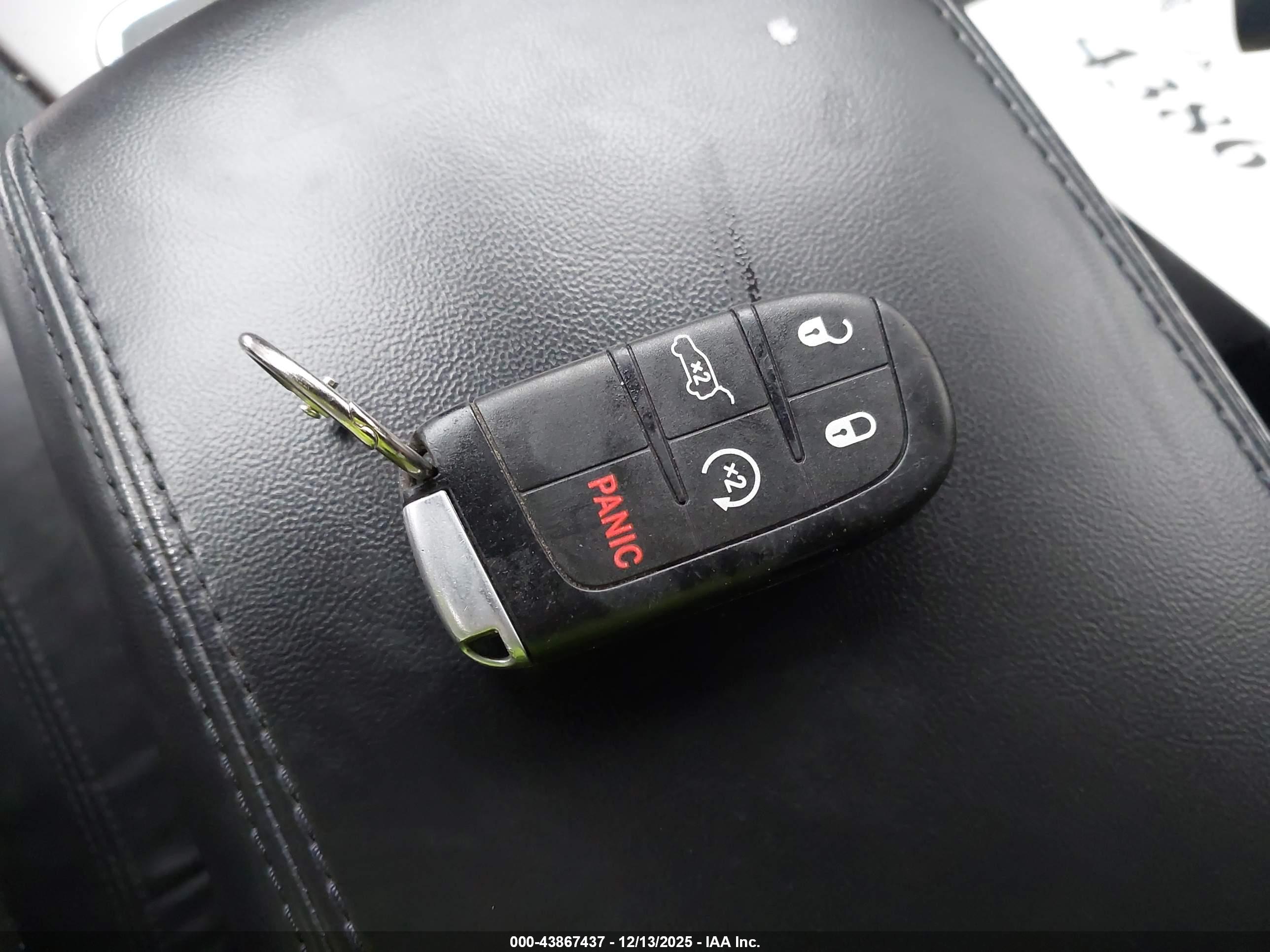 JEEP GRAND image 11