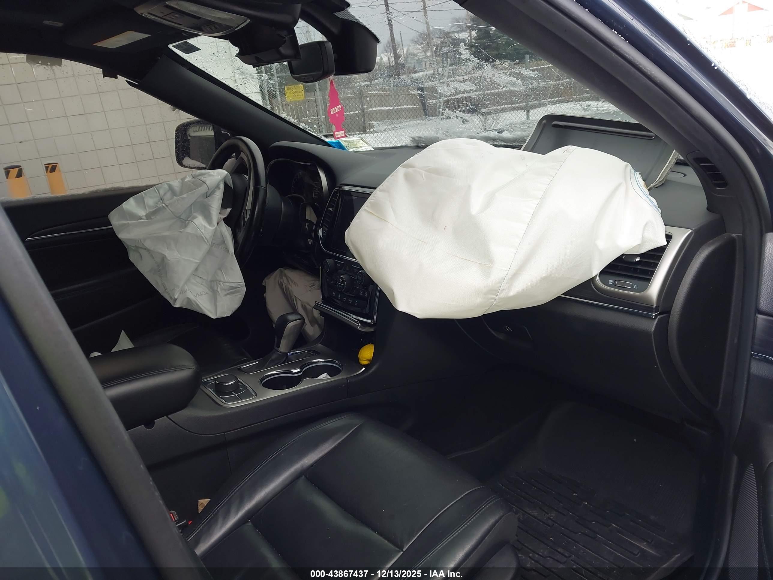 JEEP GRAND image 5