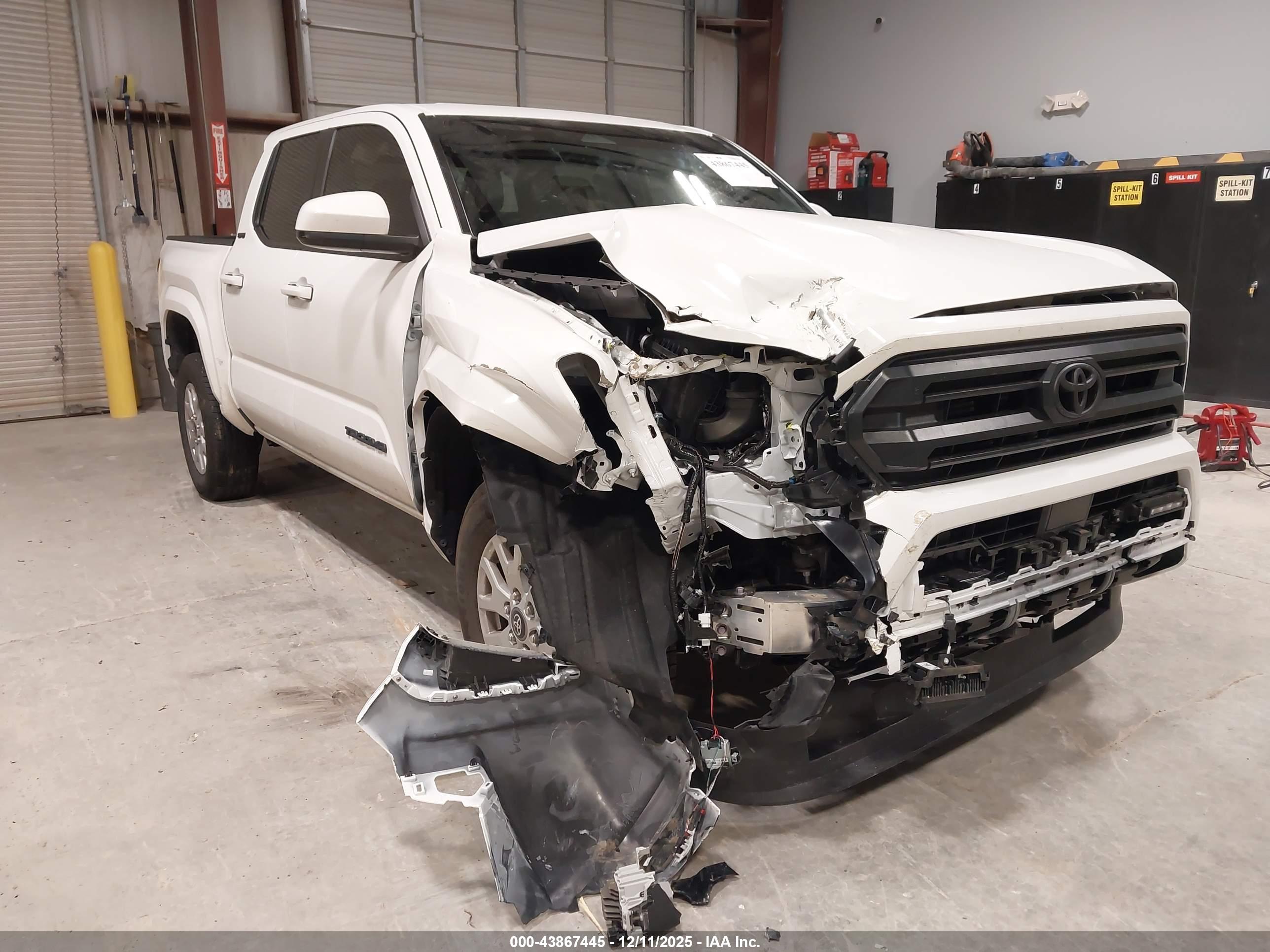 TOYOTA TACOMA image 6
