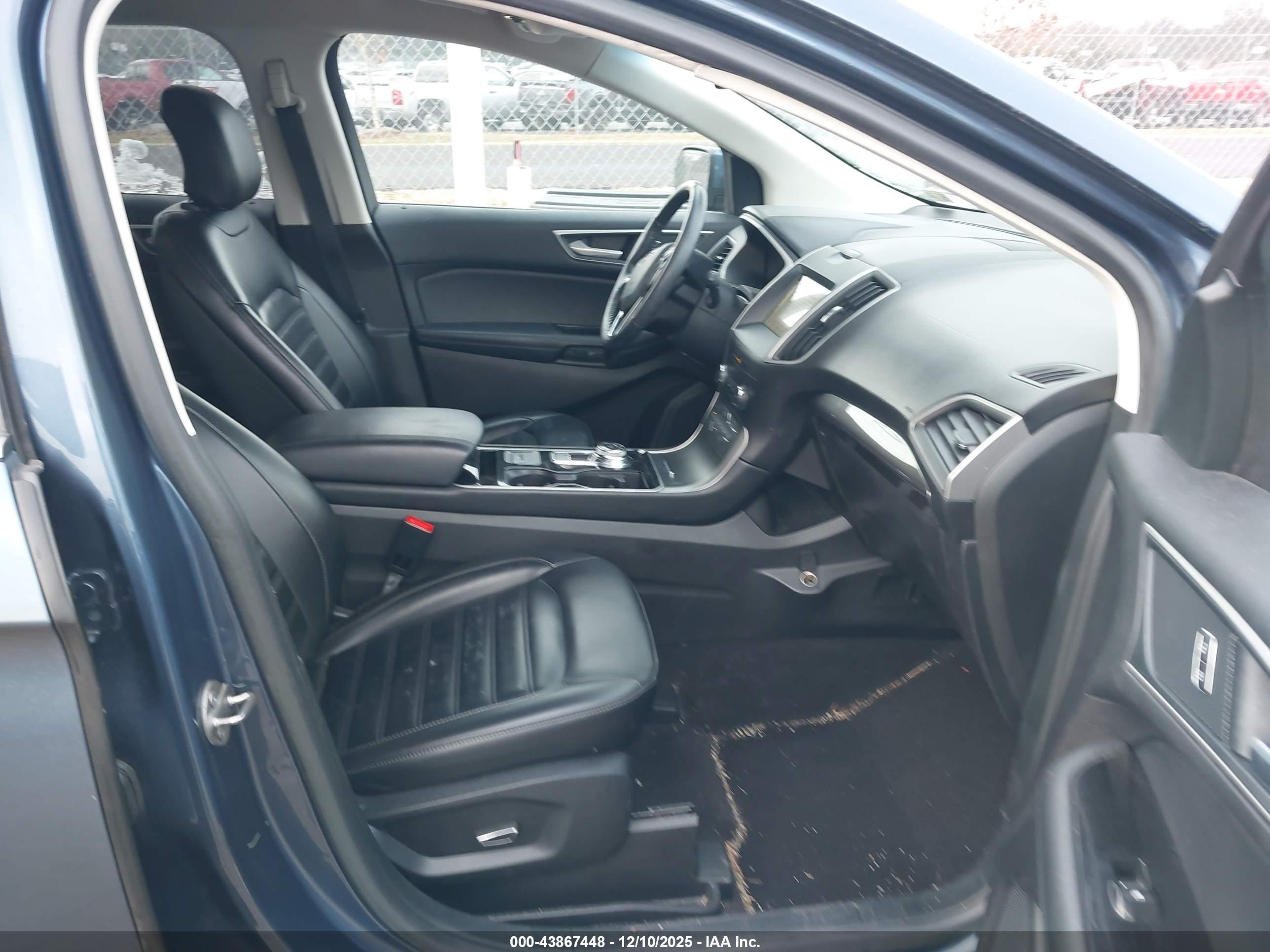 FORD EDGE image 5