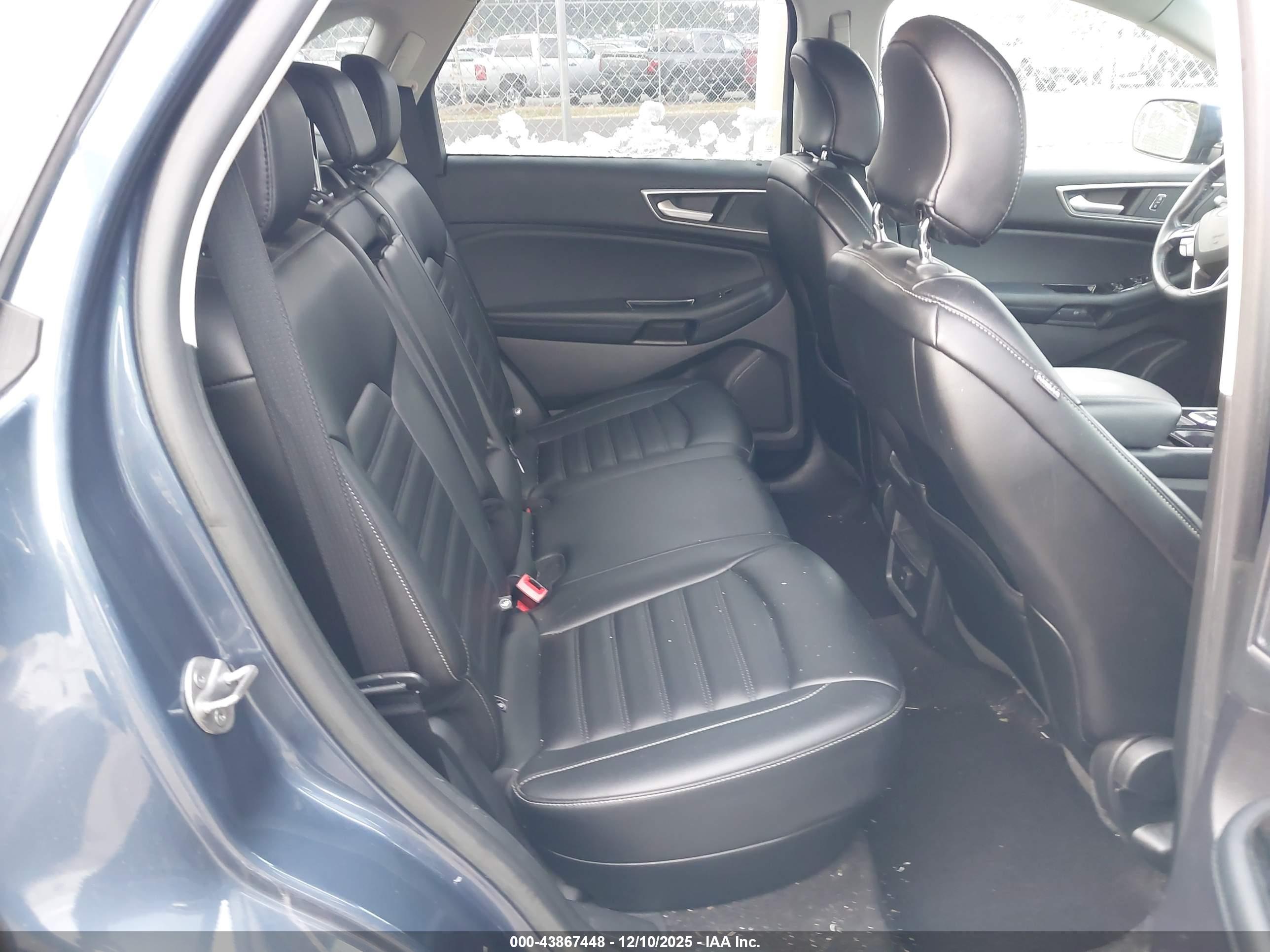 FORD EDGE image 8