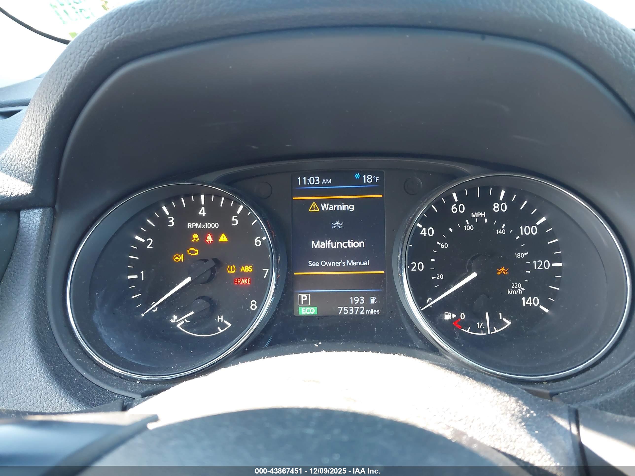 NISSAN ROGUE image 7