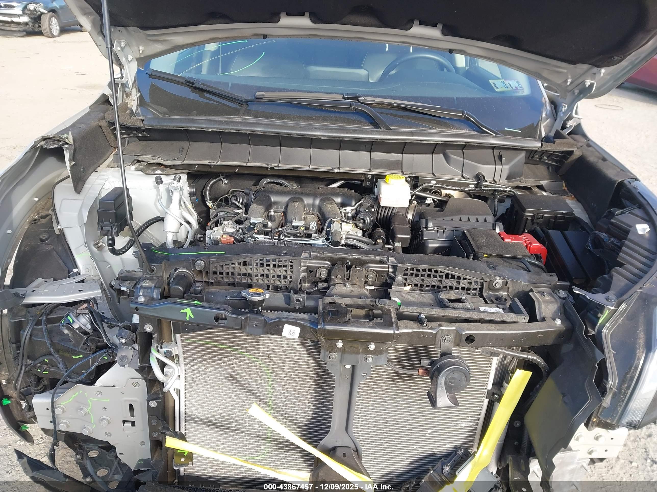 NISSAN PATHFINDER image 10