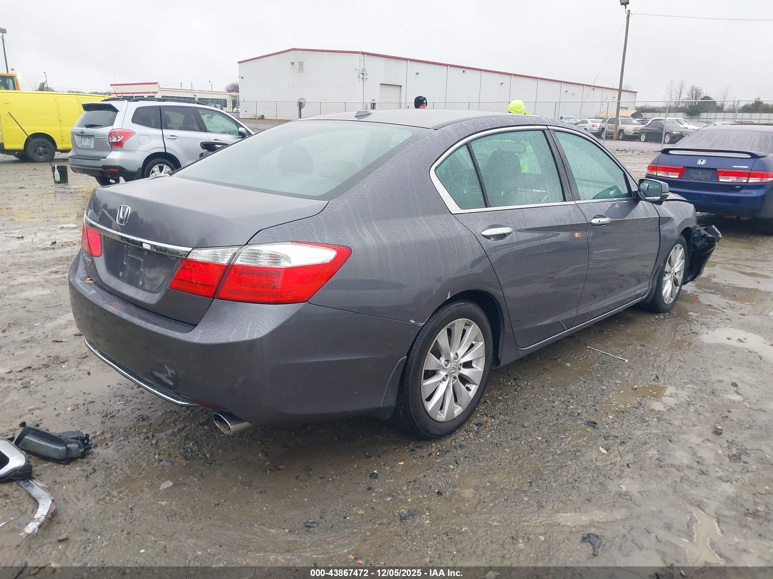 HONDA ACCORD image 4