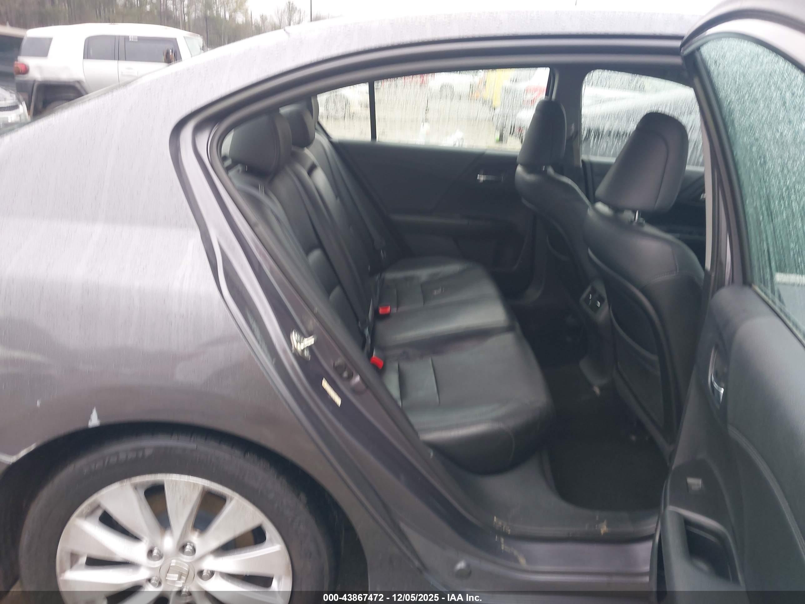 HONDA ACCORD image 8