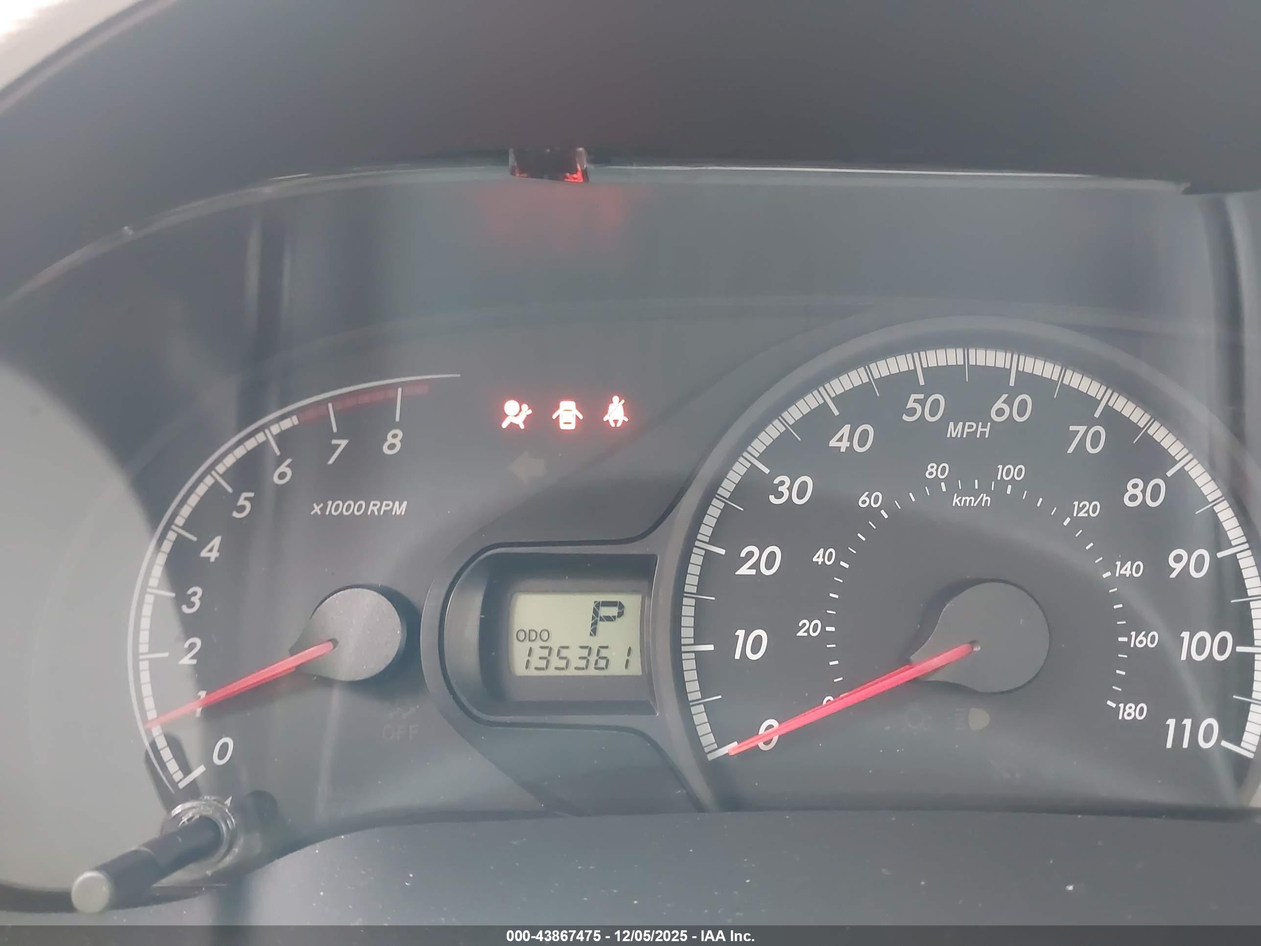TOYOTA SIENNA image 7
