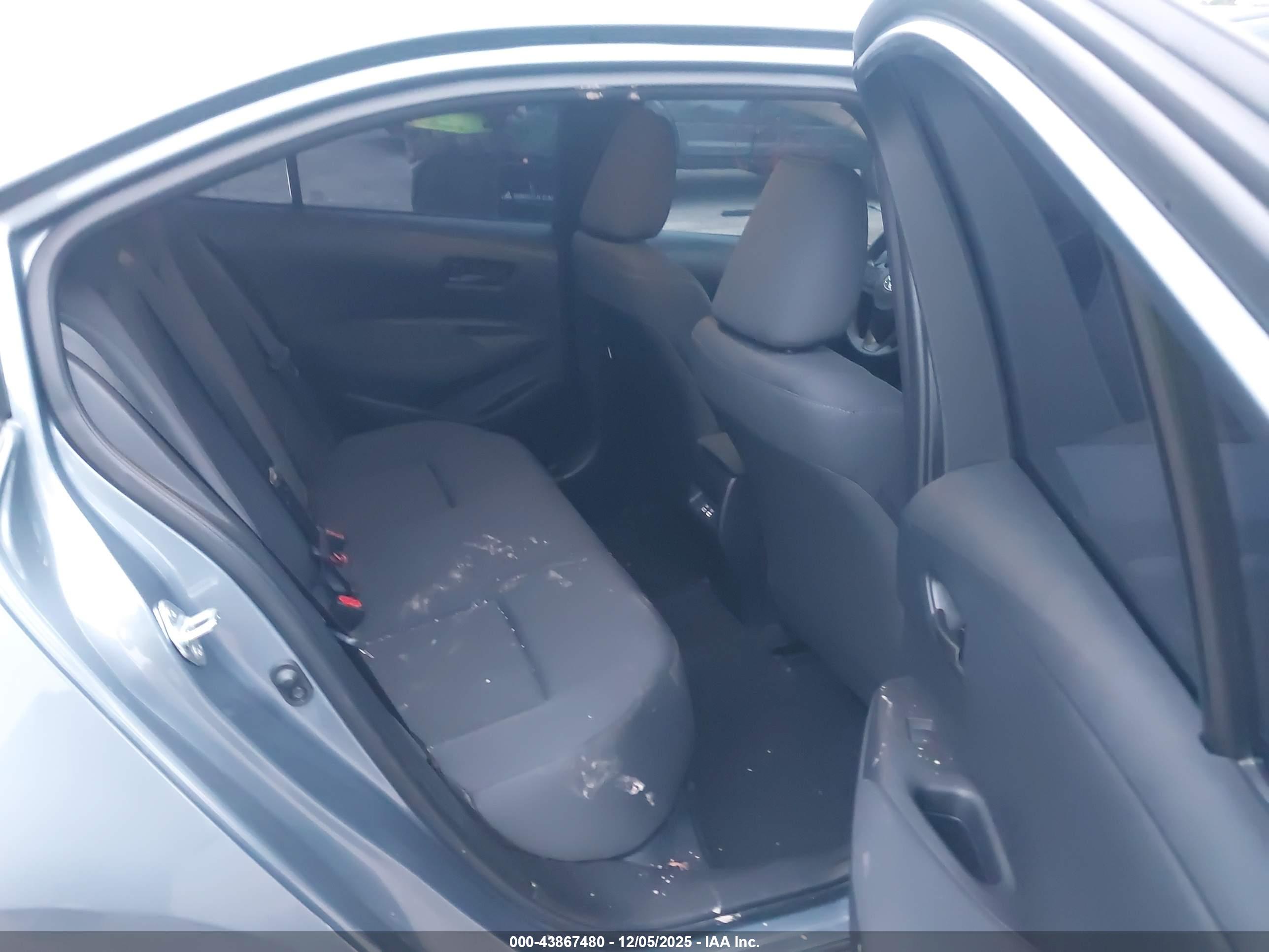 TOYOTA COROLLA image 8